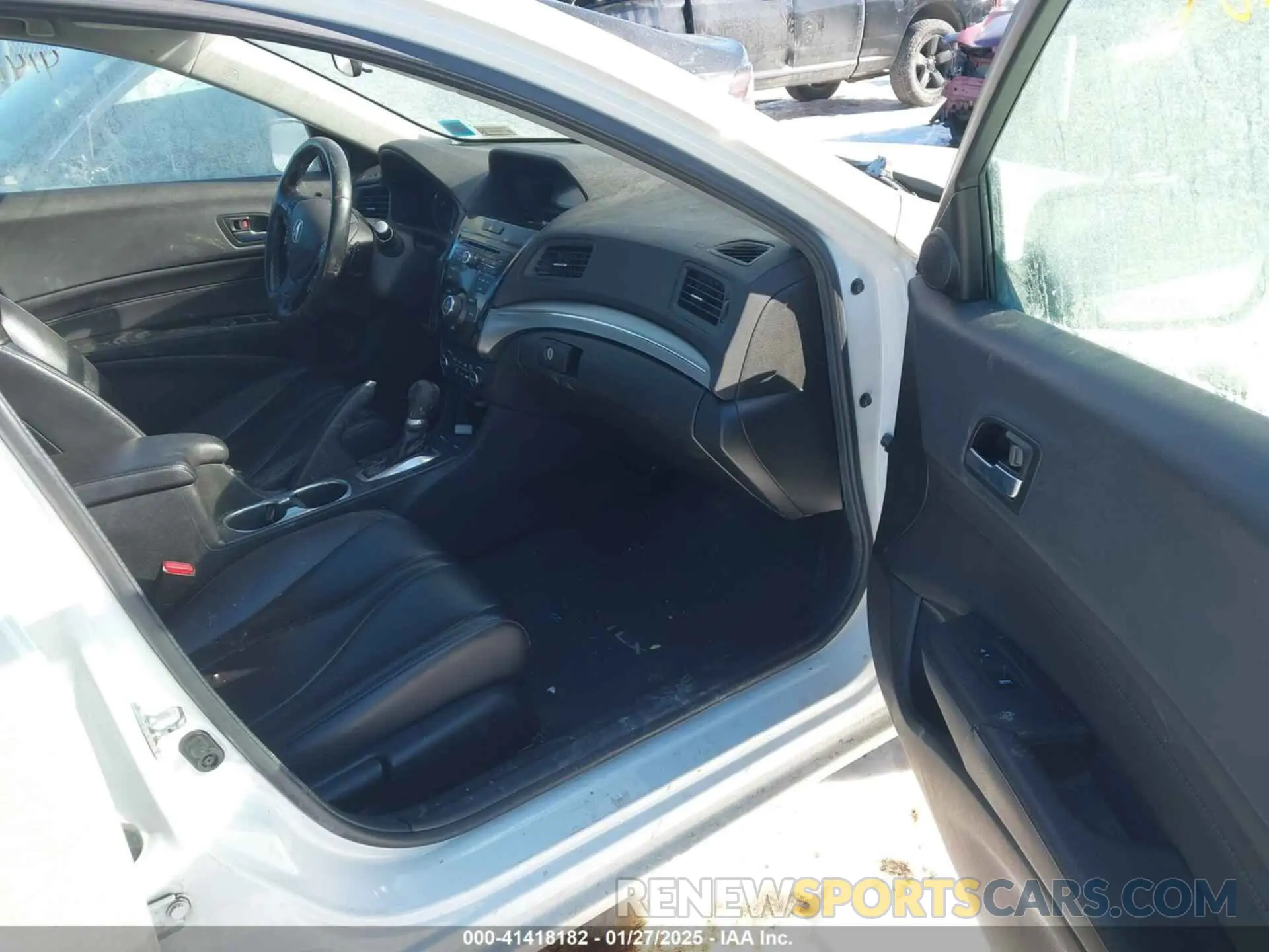 5 Photograph of a damaged car 19UDE2F38KA013920 ACURA ILX 2019