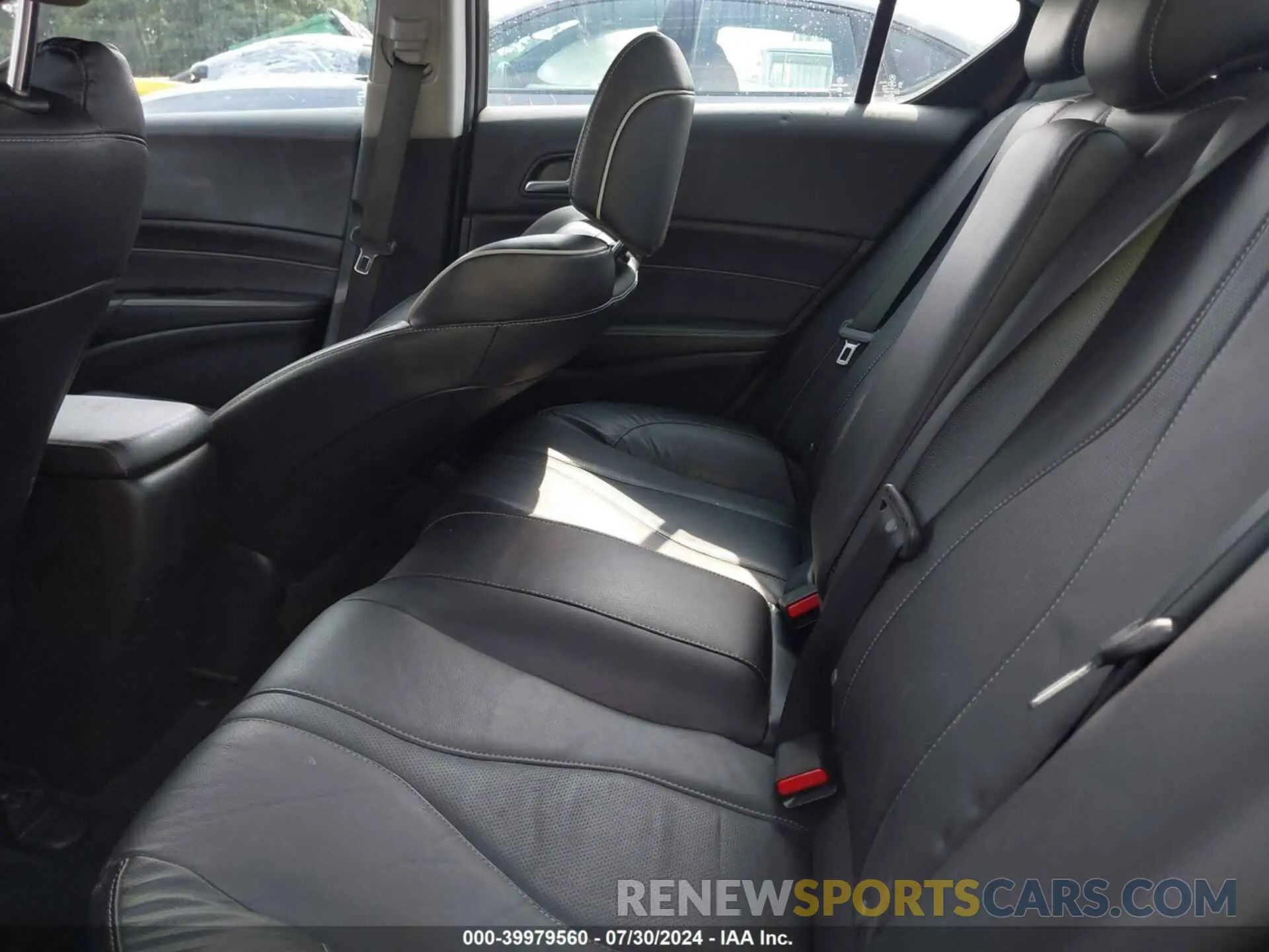 8 Фотография поврежденного автомобиля 19UDE2F73KA015108 ACURA ILX 2019