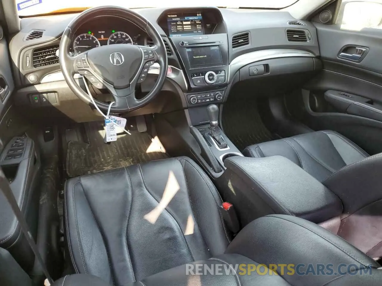 8 Photograph of a damaged car 19UDE2F74KA009351 ACURA ILX 2019