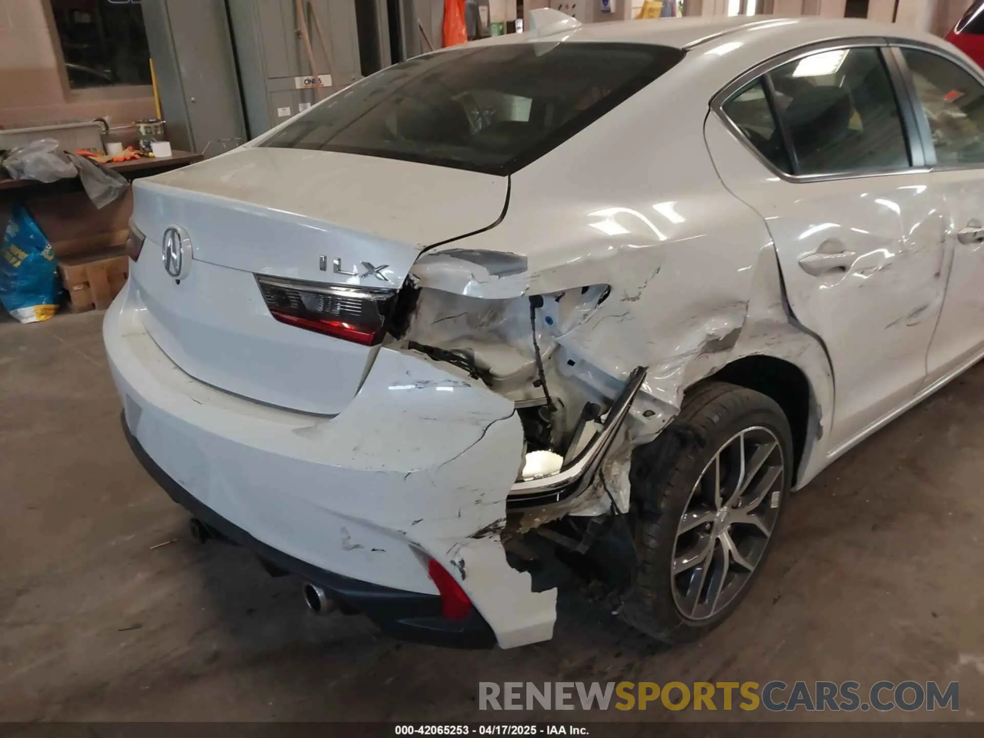 18 Фотография поврежденного автомобиля 19UDE2F76KA007150 ACURA ILX 2019