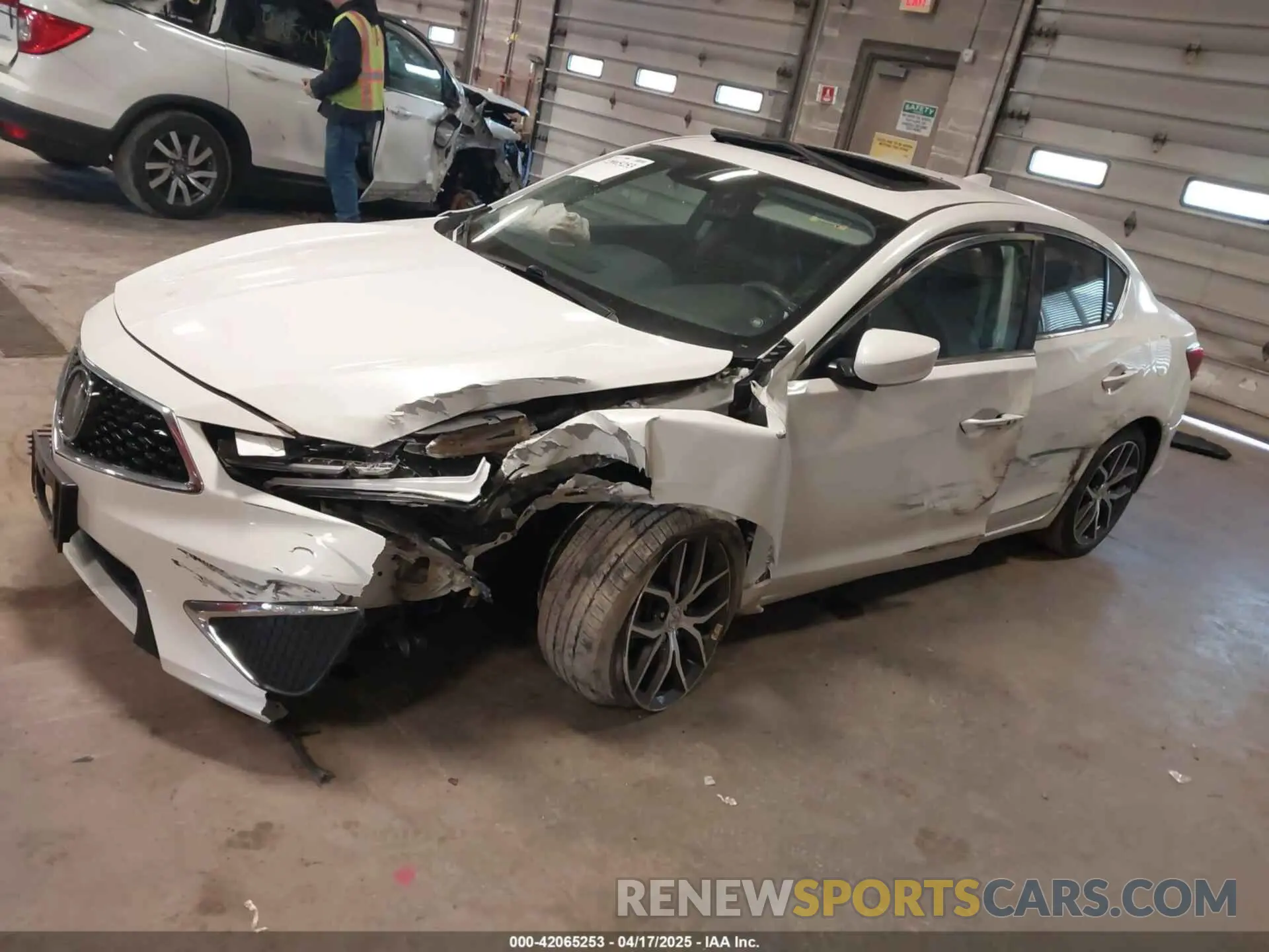2 Фотография поврежденного автомобиля 19UDE2F76KA007150 ACURA ILX 2019
