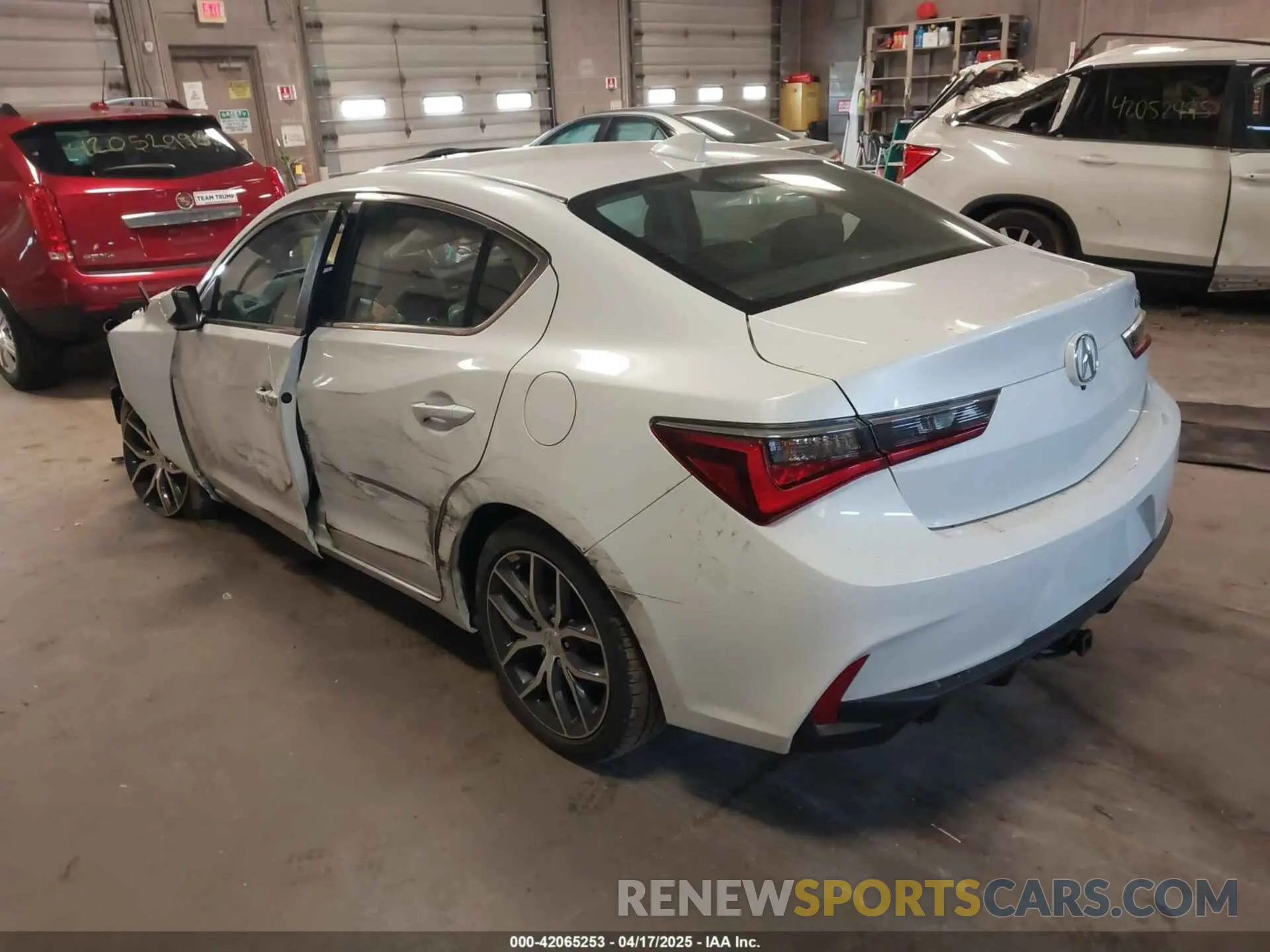 3 Фотография поврежденного автомобиля 19UDE2F76KA007150 ACURA ILX 2019