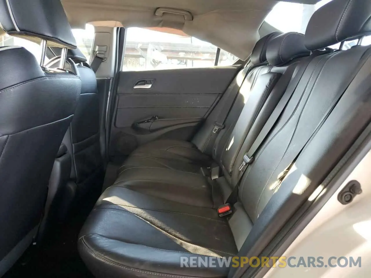 10 Фотография поврежденного автомобиля 19UDE2F77KA015435 ACURA ILX 2019