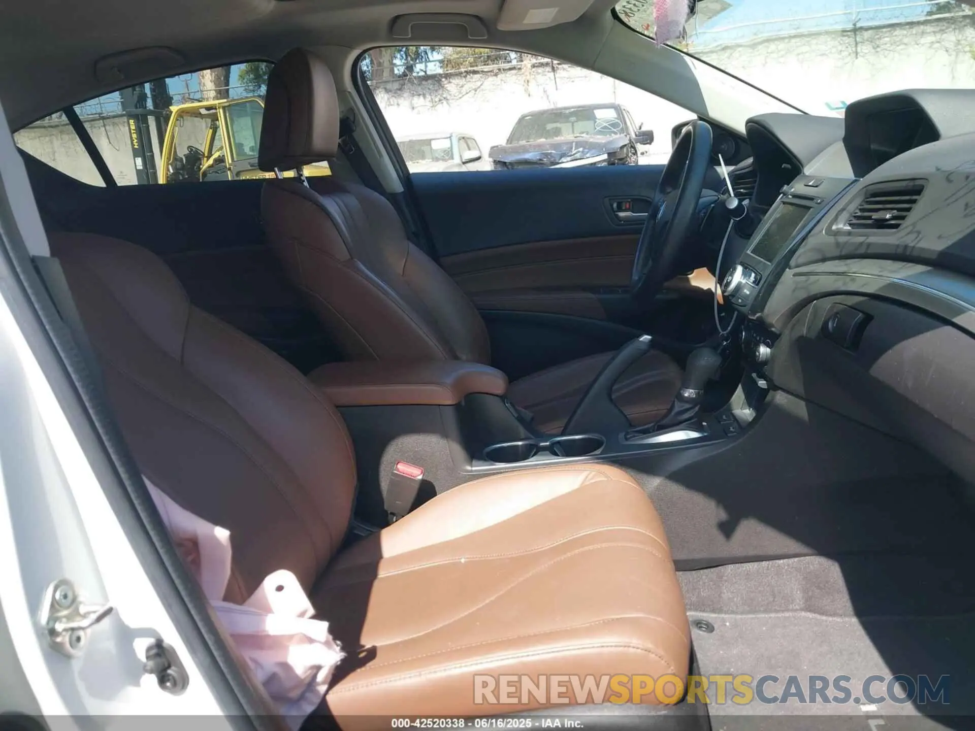 5 Фотография поврежденного автомобиля 19UDE2F78KA004072 ACURA ILX 2019
