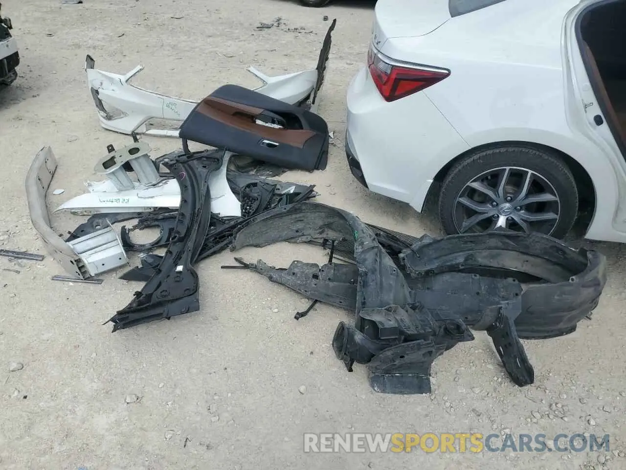 12 Фотография поврежденного автомобиля 19UDE2F79KA008051 ACURA ILX 2019