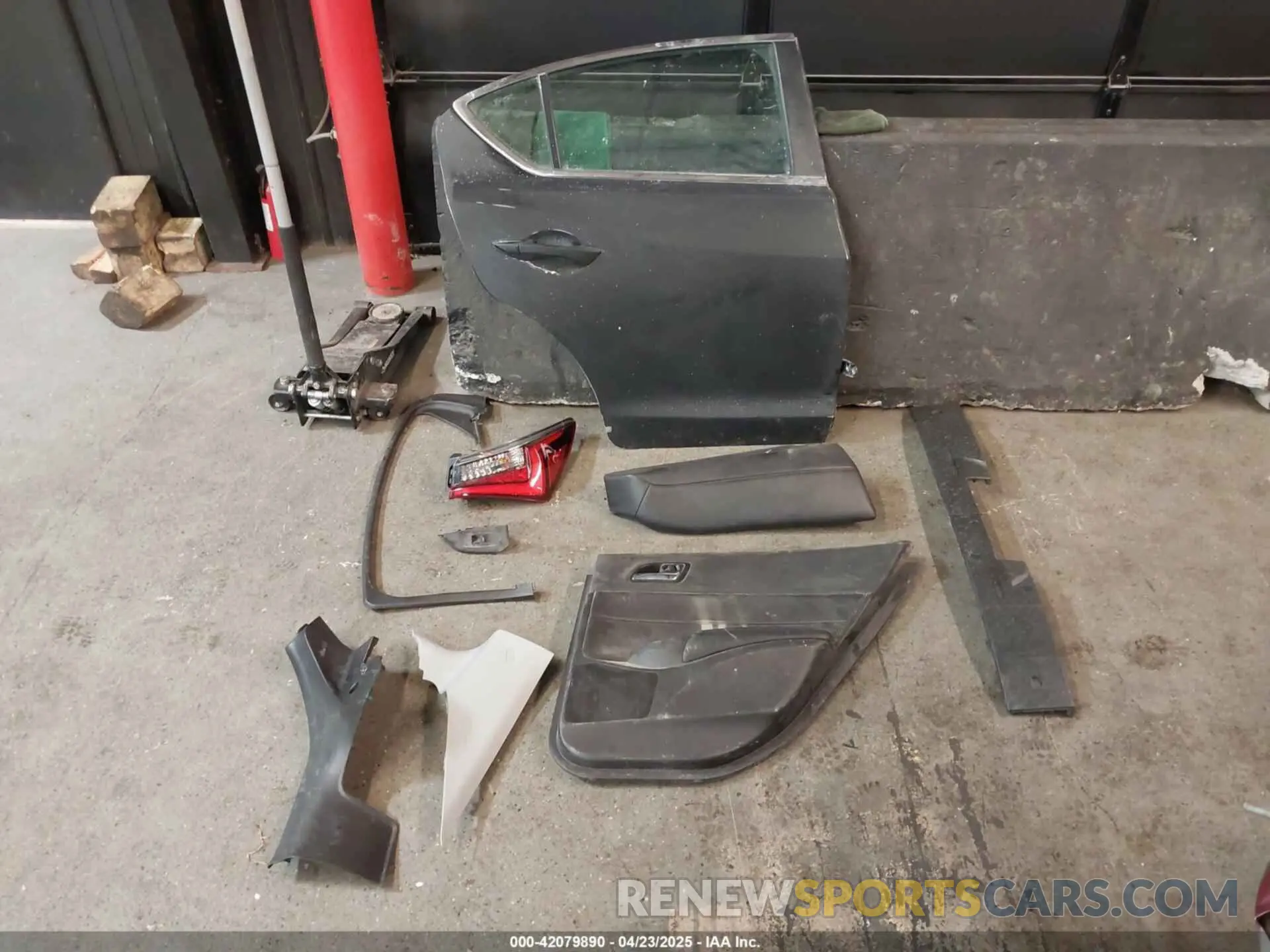 12 Photograph of a damaged car 19UDE2F36LA002772 ACURA ILX 2020