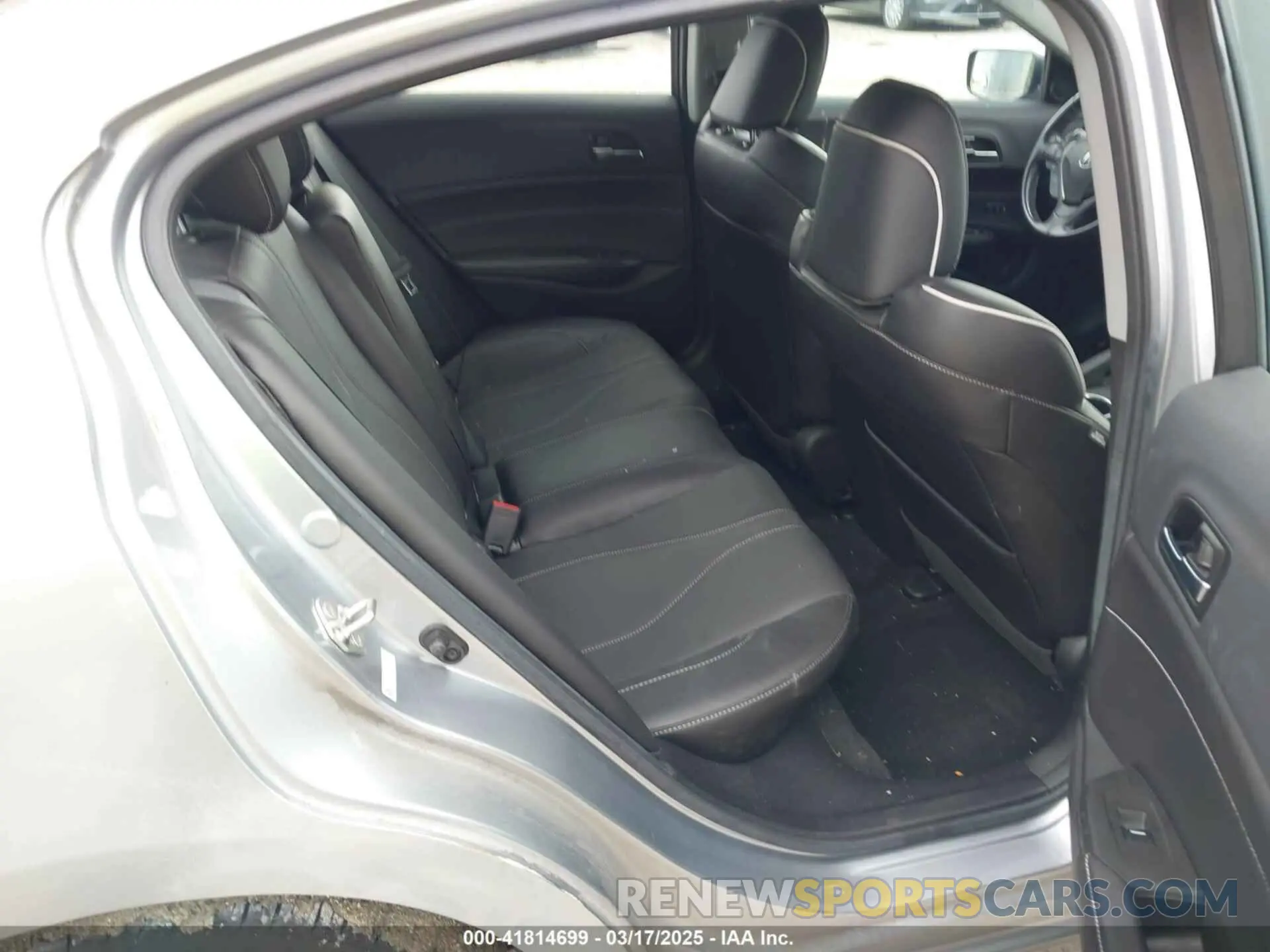 8 Photograph of a damaged car 19UDE2F74LA004006 ACURA ILX 2020