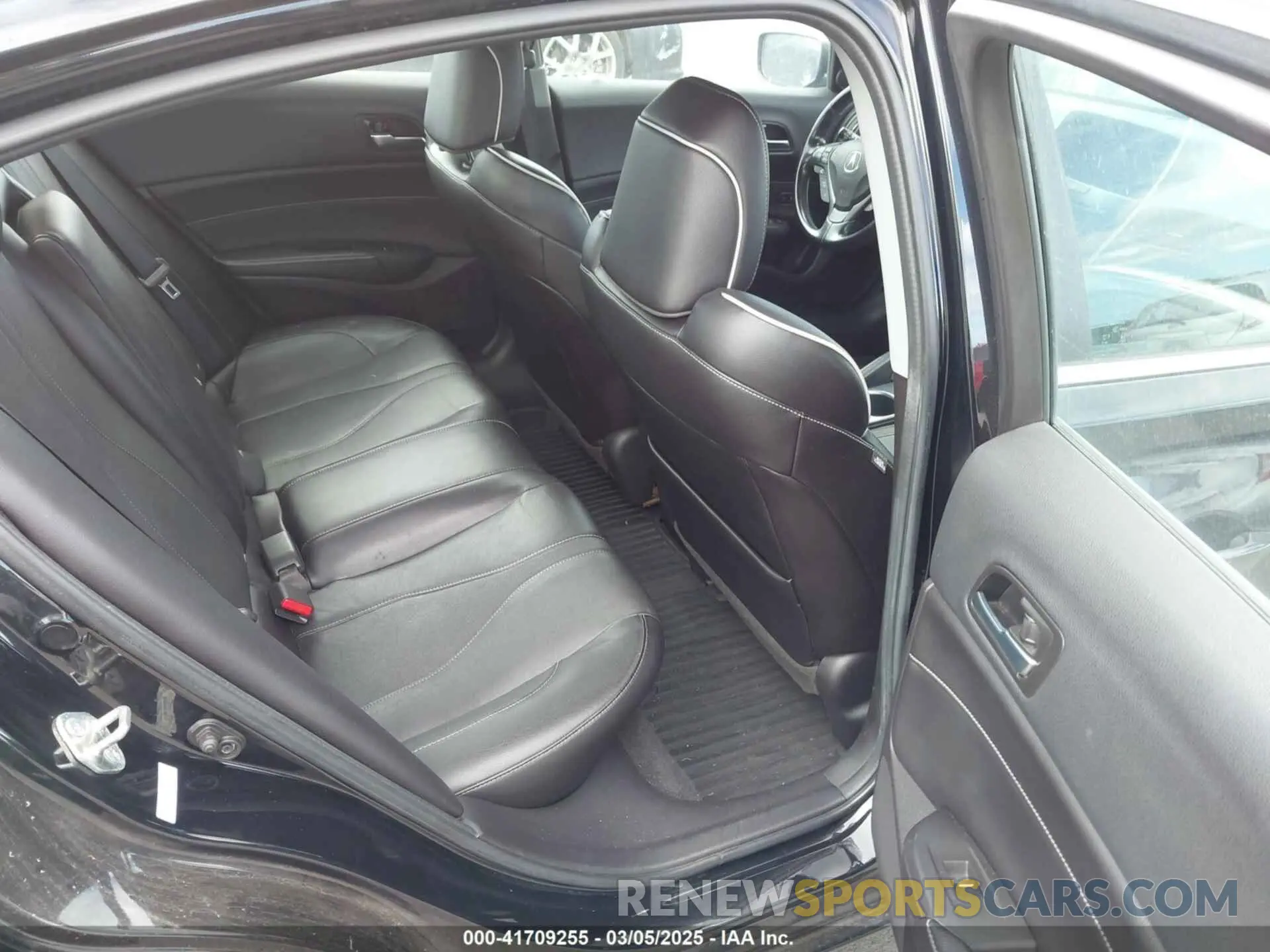 8 Фотография поврежденного автомобиля 19UDE2F78LA007717 ACURA ILX 2020