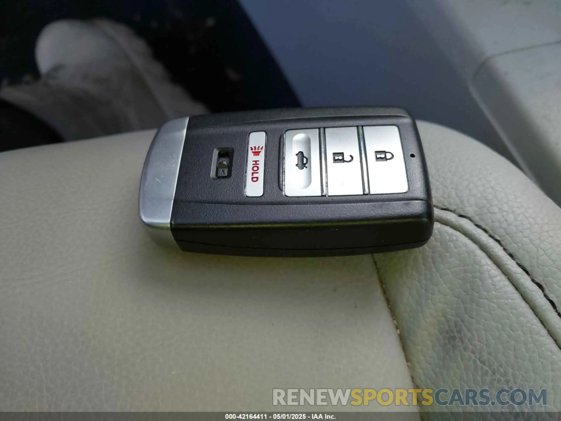 11 Фотография поврежденного автомобиля 19UDE2F7XLA010943 ACURA ILX 2020