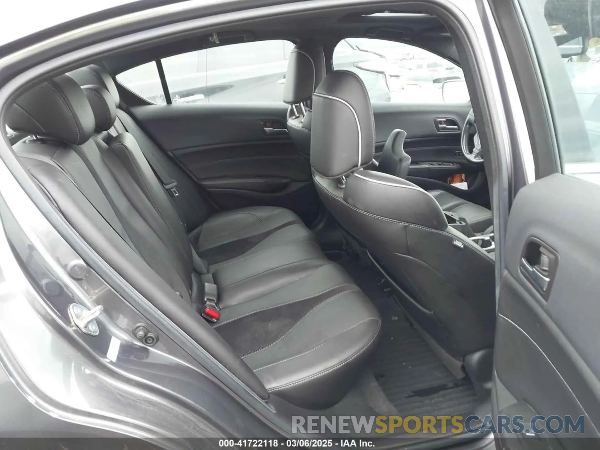 8 Photograph of a damaged car 19UDE2F80LA012323 ACURA ILX 2020