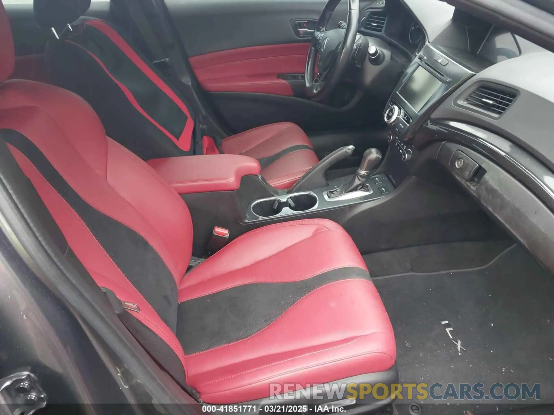 5 Photograph of a damaged car 19UDE2F81LA003713 ACURA ILX 2020