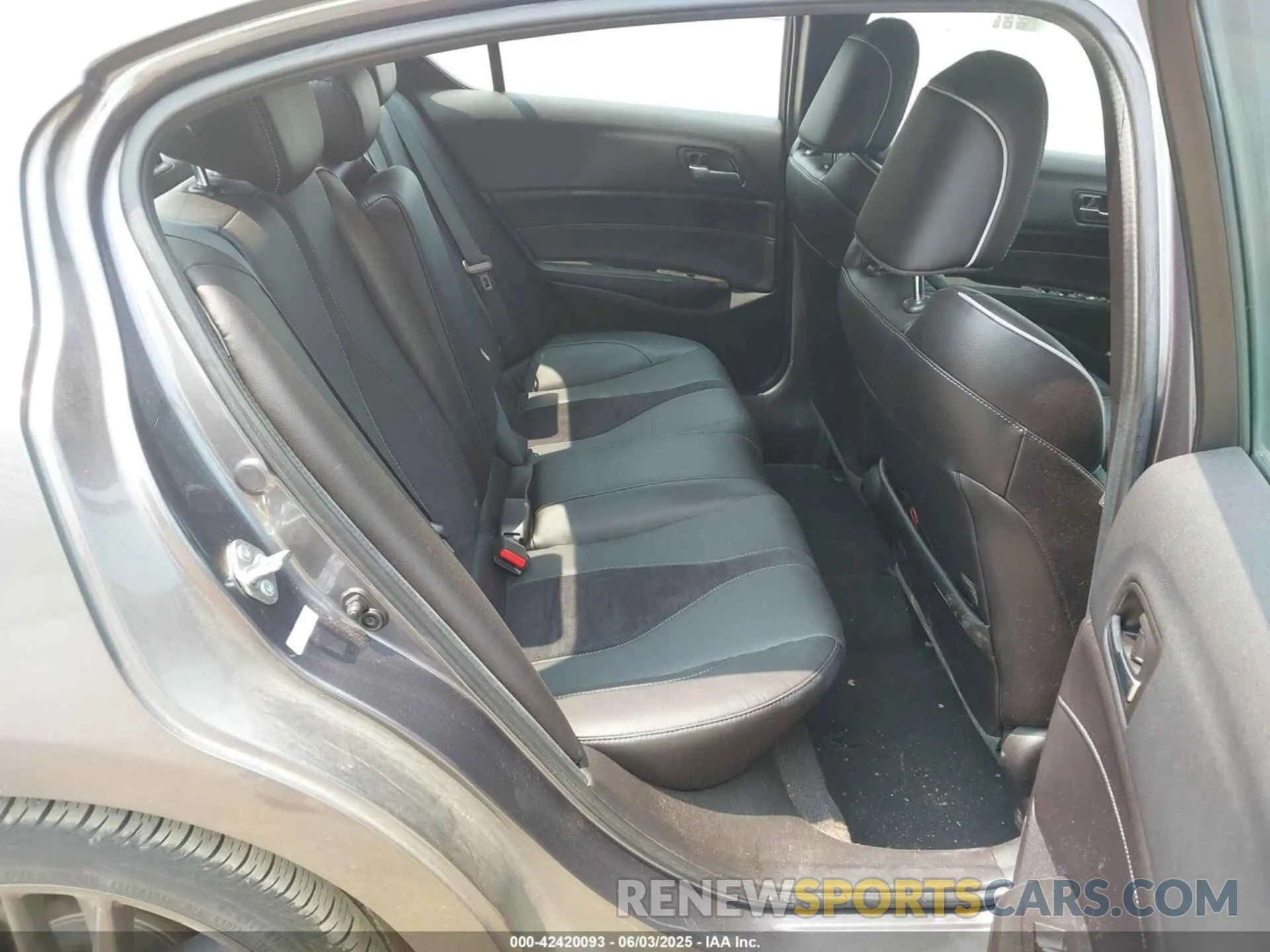 8 Фотография поврежденного автомобиля 19UDE2F81LA006207 ACURA ILX 2020