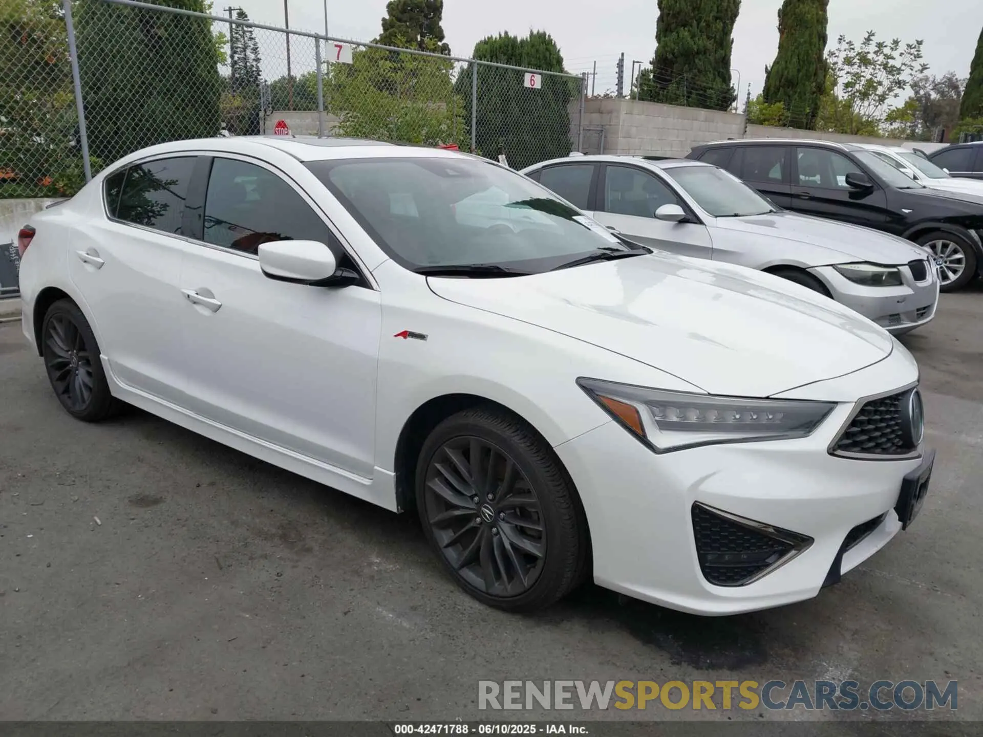 1 Photograph of a damaged car 19UDE2F83LA011215 ACURA ILX 2020