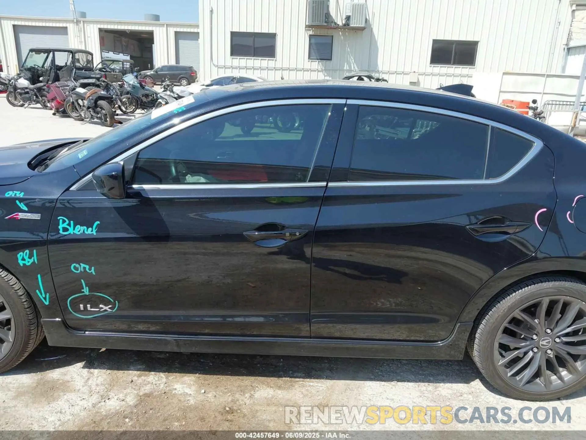 14 Фотография поврежденного автомобиля 19UDE2F84LA008176 ACURA ILX 2020