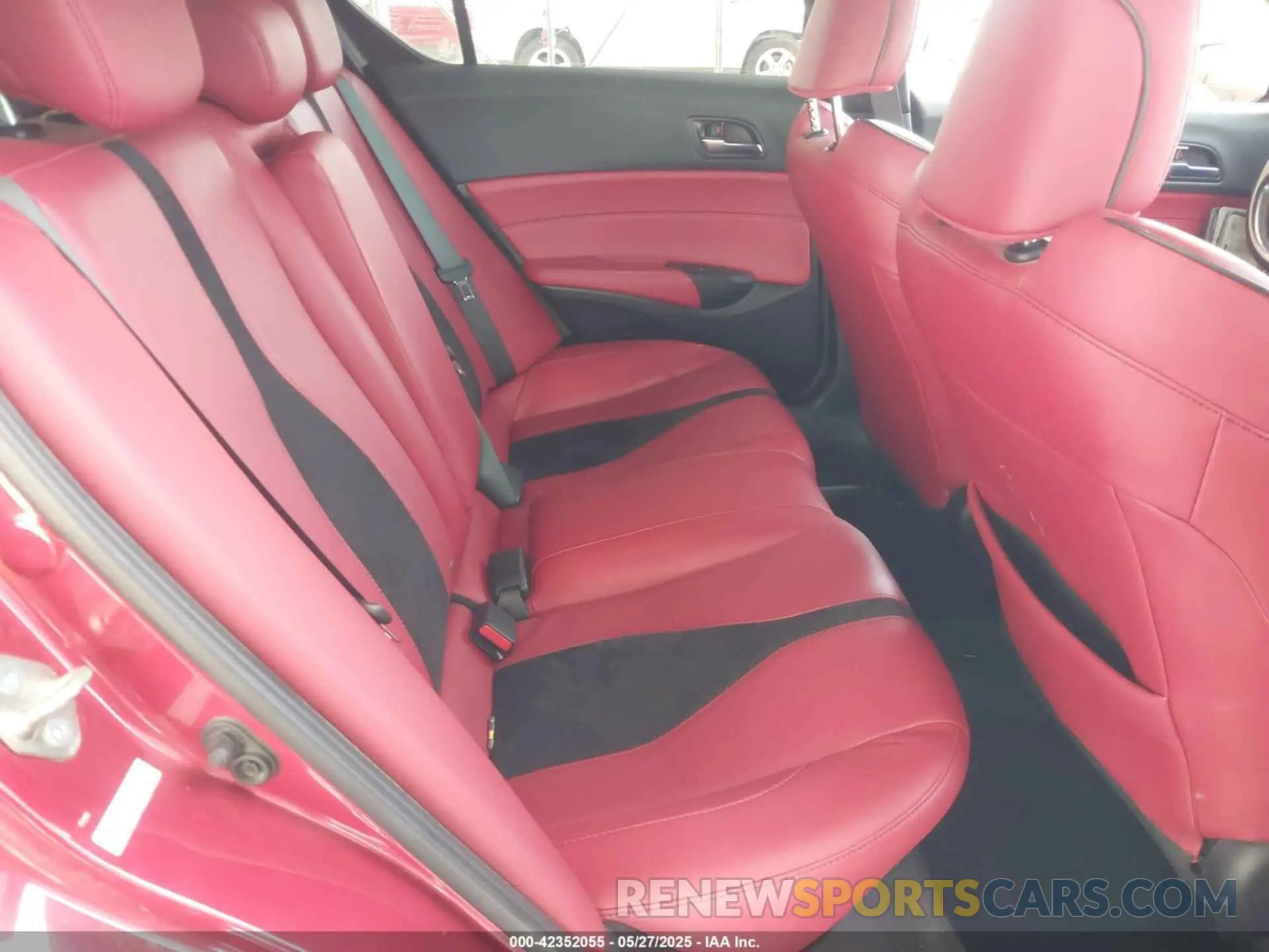 8 Photograph of a damaged car 19UDE2F85LA004444 ACURA ILX 2020