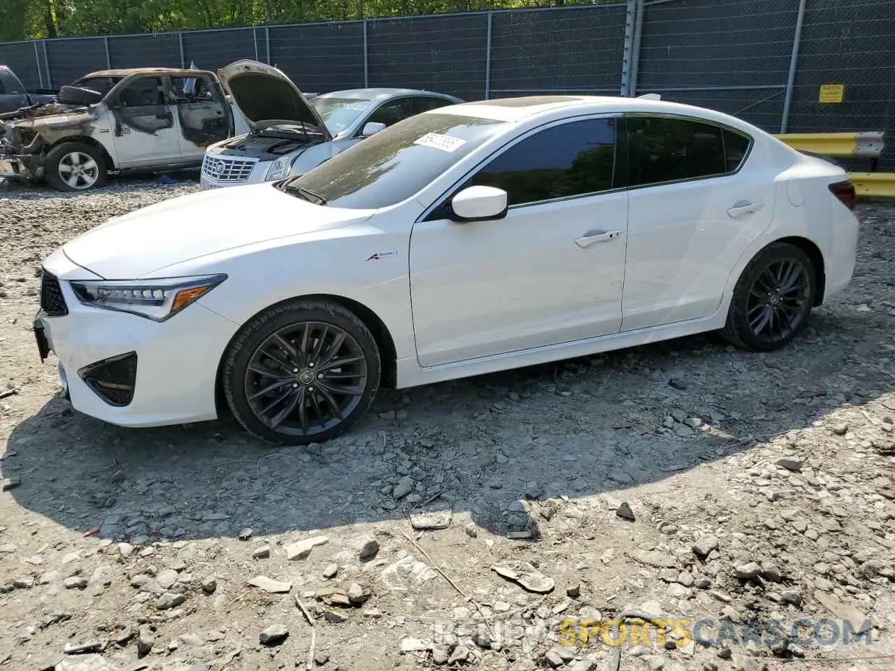 1 Фотография поврежденного автомобиля 19UDE2F87LA001741 ACURA ILX 2020