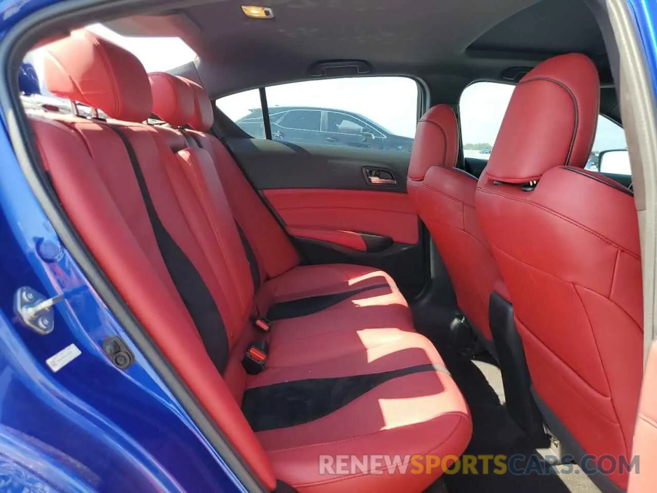 10 Фотография поврежденного автомобиля 19UDE2F88LA007998 ACURA ILX 2020