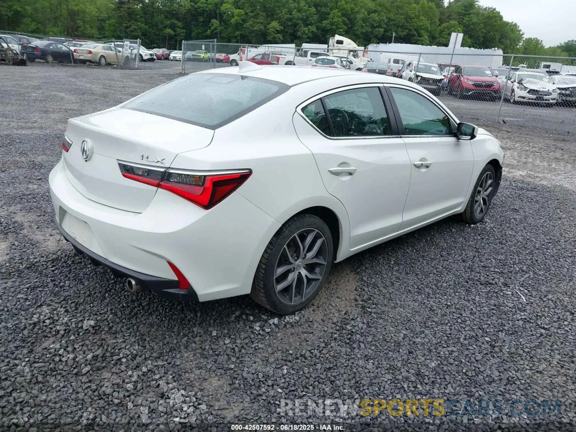 4 Фотография поврежденного автомобиля 19UDE2F73MA005388 ACURA ILX 2021