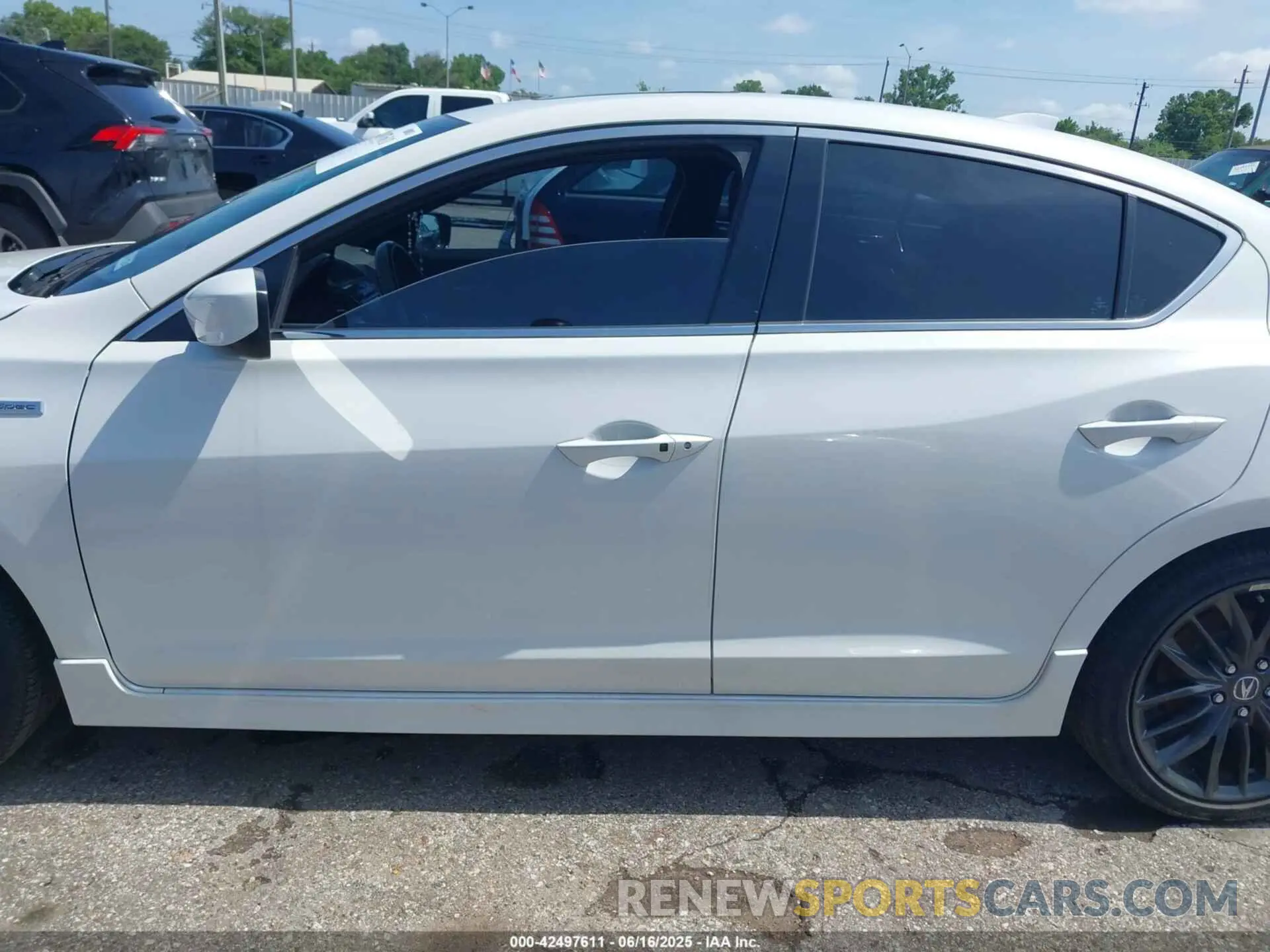 14 Photograph of a damaged car 19UDE2F87MA007881 ACURA ILX 2021