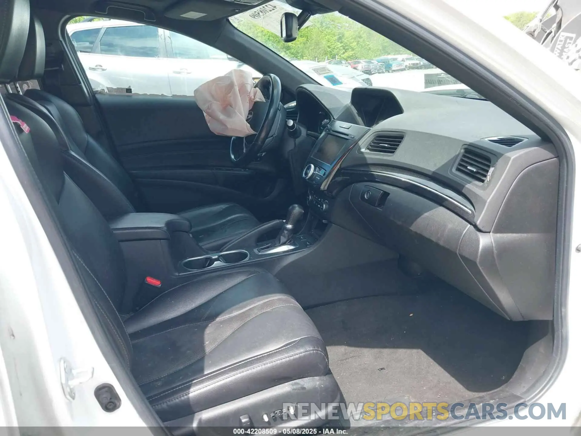 5 Photograph of a damaged car 19UDE2F81NA005108 ACURA ILX 2022