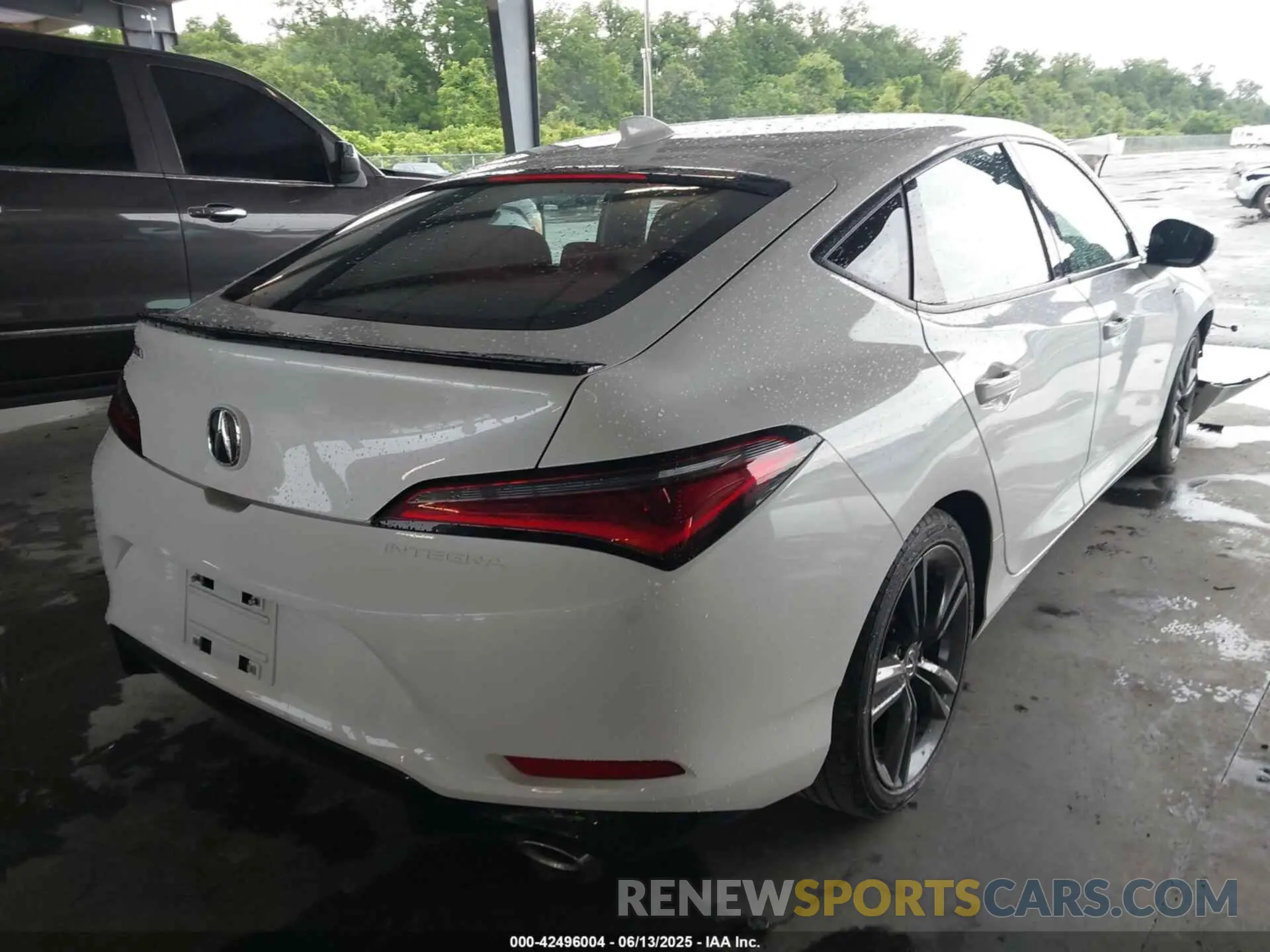 4 Photograph of a damaged car 19UDE4H30PA010722 ACURA INTEGRA 2023