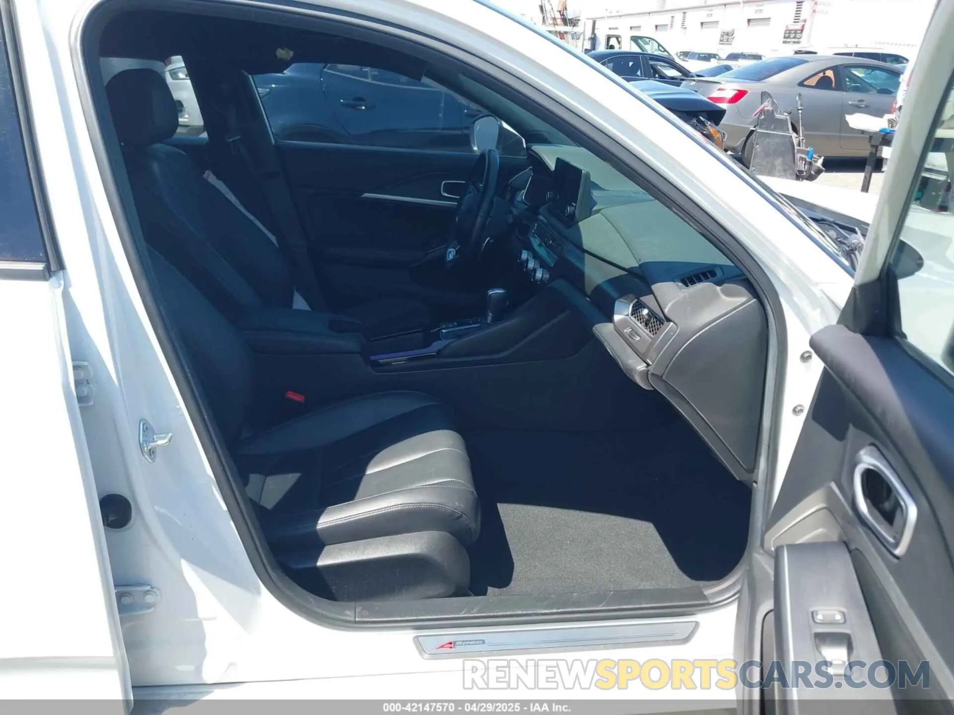 5 Photograph of a damaged car 19UDE4H37RA017282 ACURA INTEGRA 2024