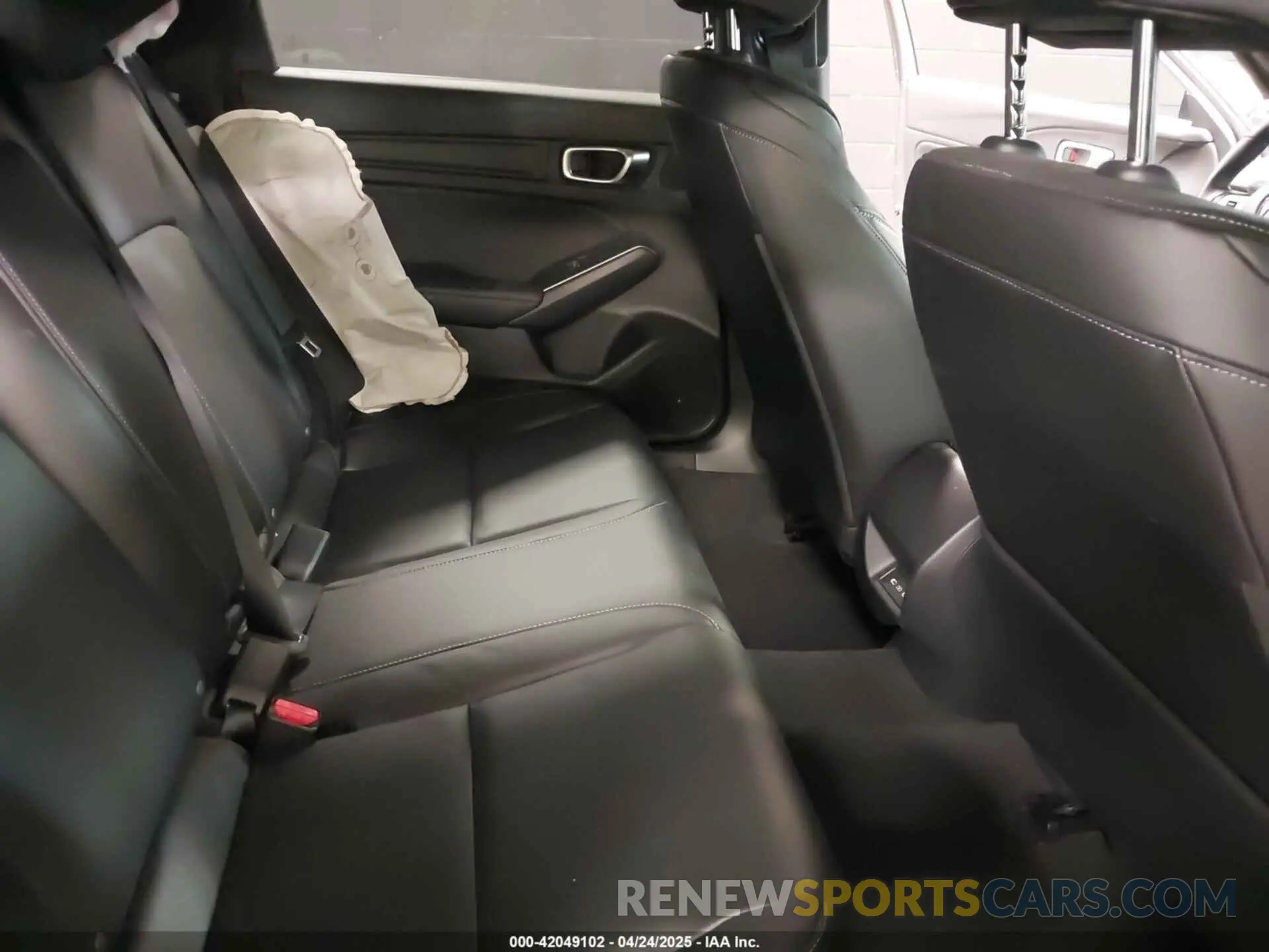 8 Фотография поврежденного автомобиля 19UDE4H67RA016062 ACURA INTEGRA 2024