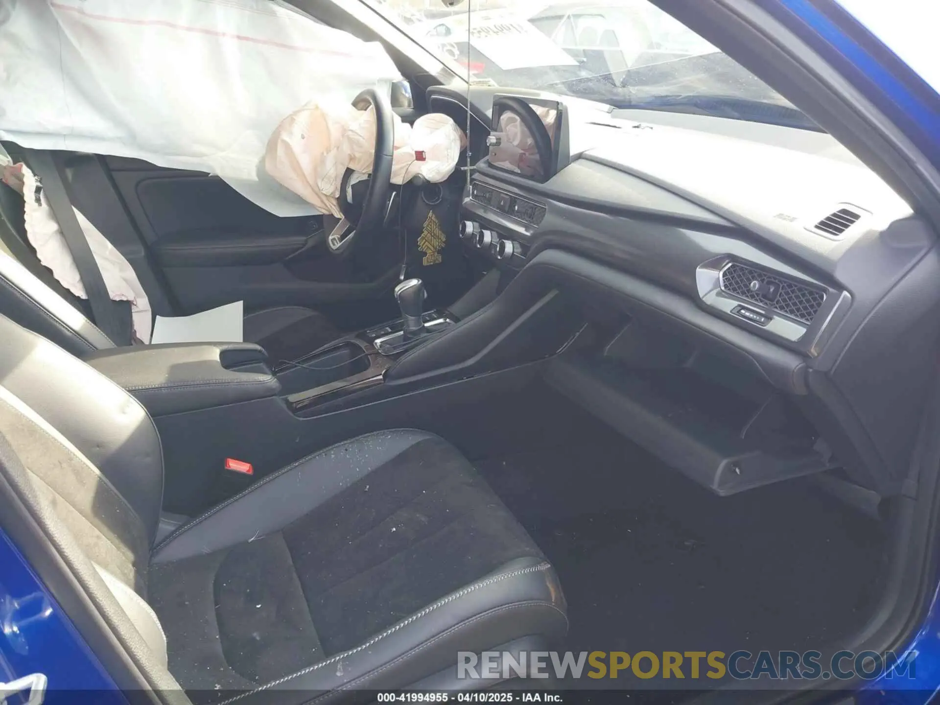 5 Photograph of a damaged car 19UDE4H68RA010108 ACURA INTEGRA 2024