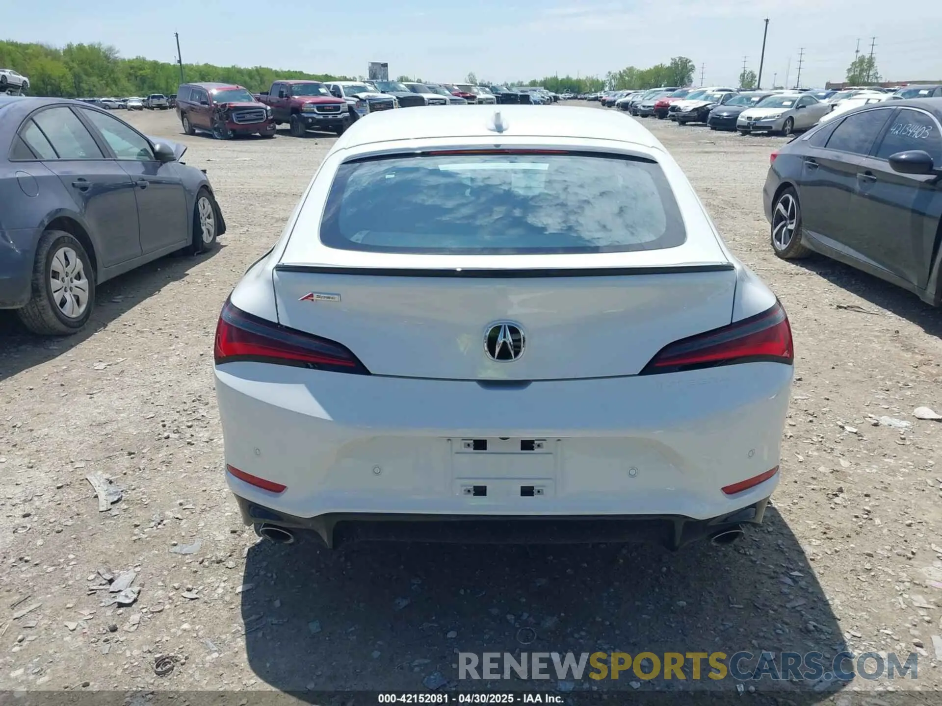 17 Photograph of a damaged car 19UDE4H62SA007565 ACURA INTEGRA 2025