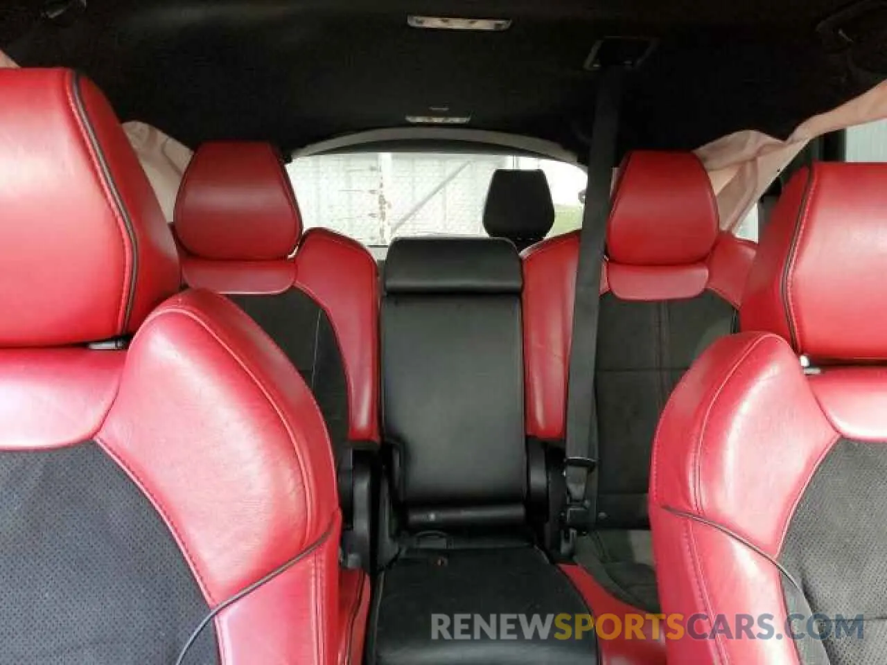 10 Photograph of a damaged car 5J8YD4H09KL802102 ACURA MDX 2019