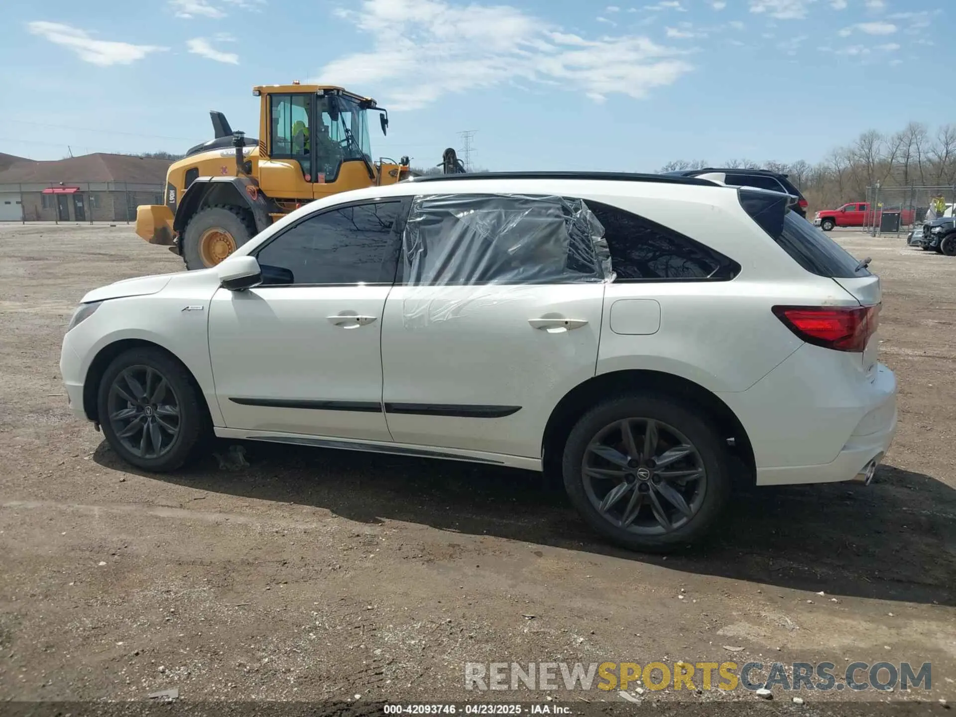 14 Photograph of a damaged car 5J8YD4H0XKL015109 ACURA MDX 2019