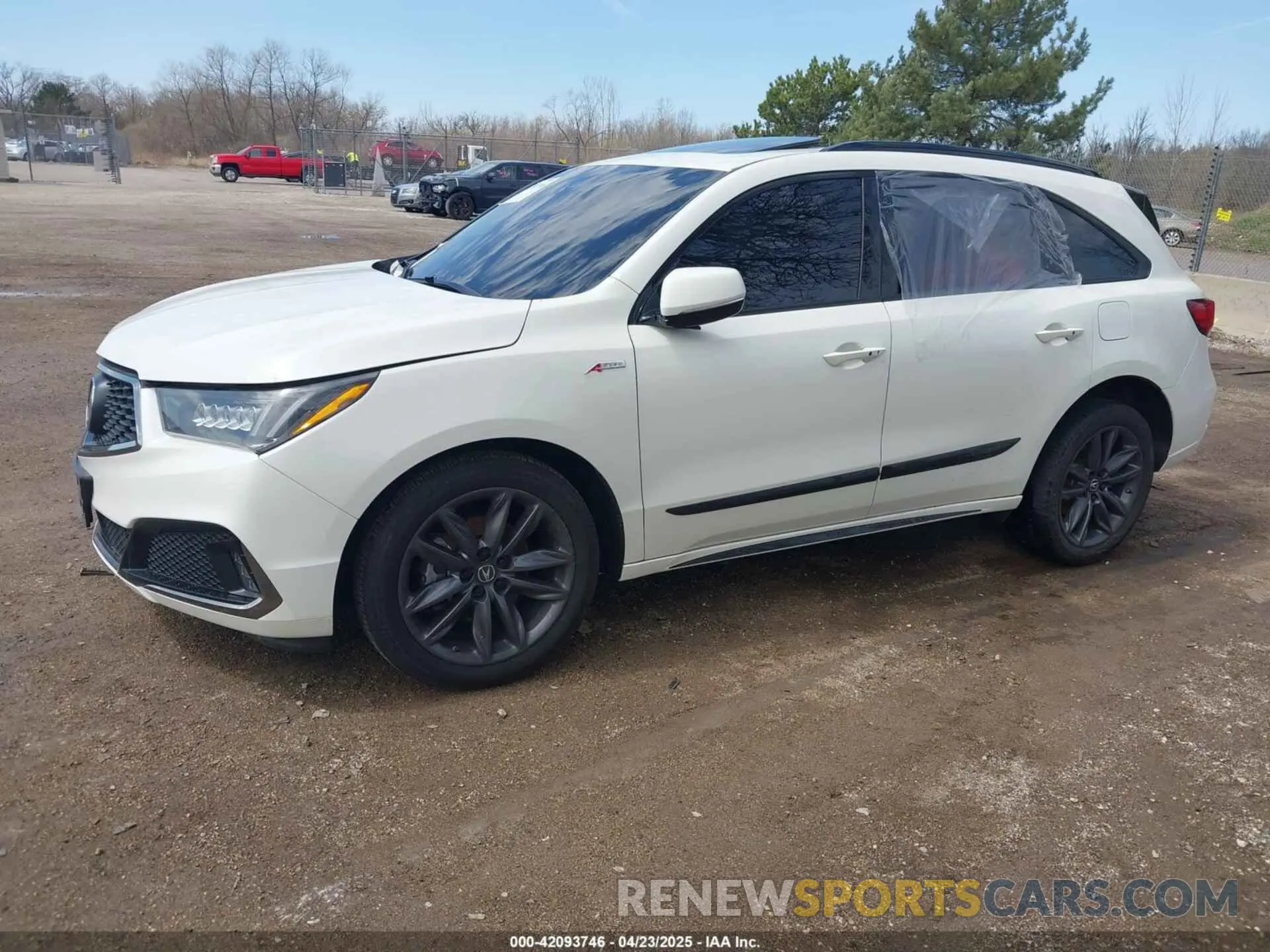 2 Photograph of a damaged car 5J8YD4H0XKL015109 ACURA MDX 2019
