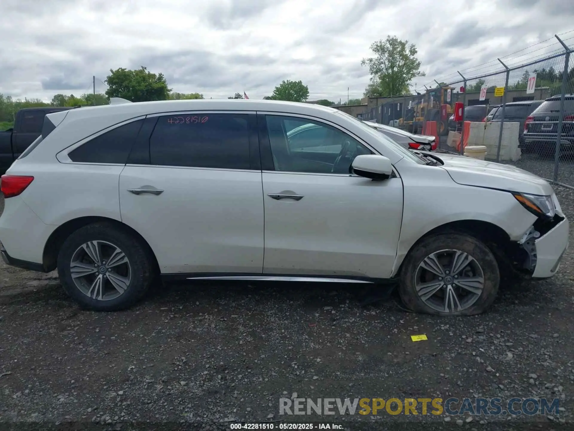 13 Photograph of a damaged car 5J8YD4H33KL017648 ACURA MDX 2019