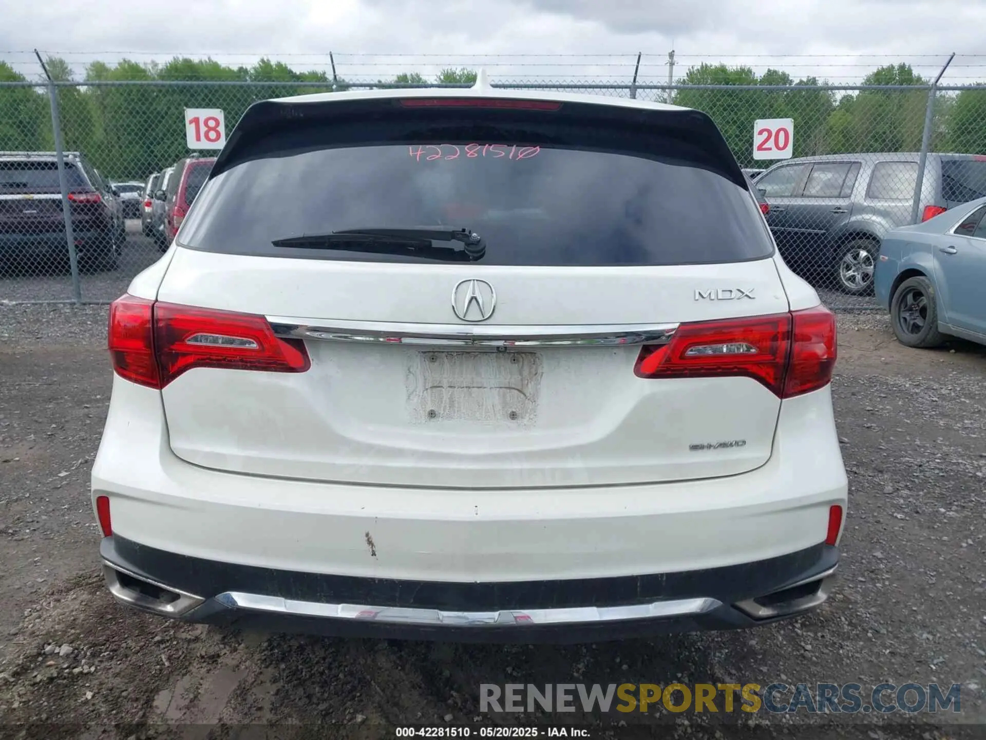 16 Photograph of a damaged car 5J8YD4H33KL017648 ACURA MDX 2019