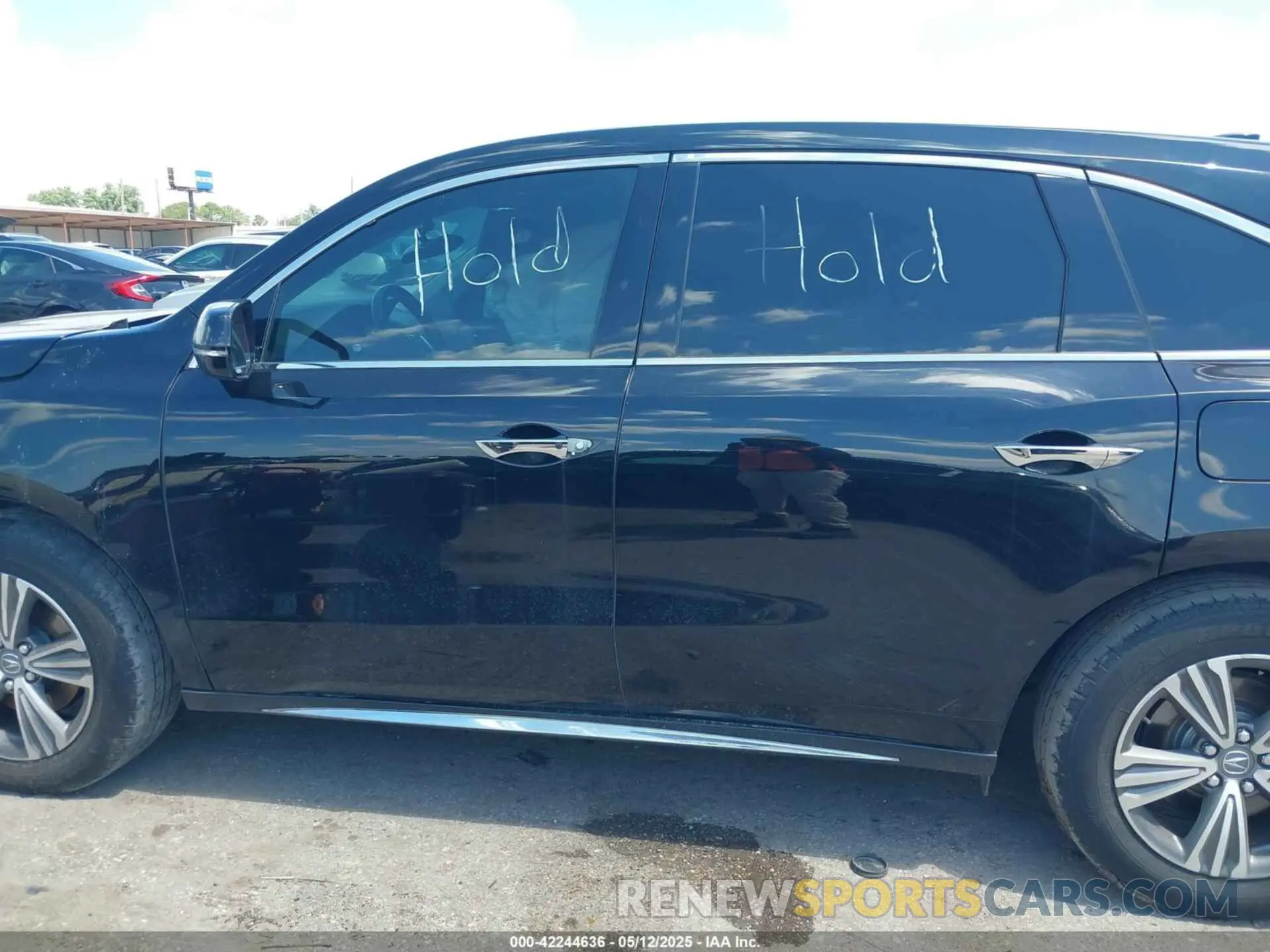 13 Photograph of a damaged car 5J8YD4H33KL036278 ACURA MDX 2019