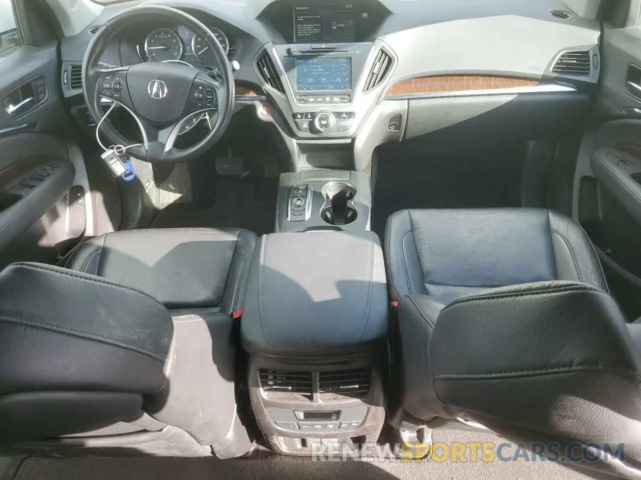 8 Photograph of a damaged car 5J8YD4H39KL018108 ACURA MDX 2019