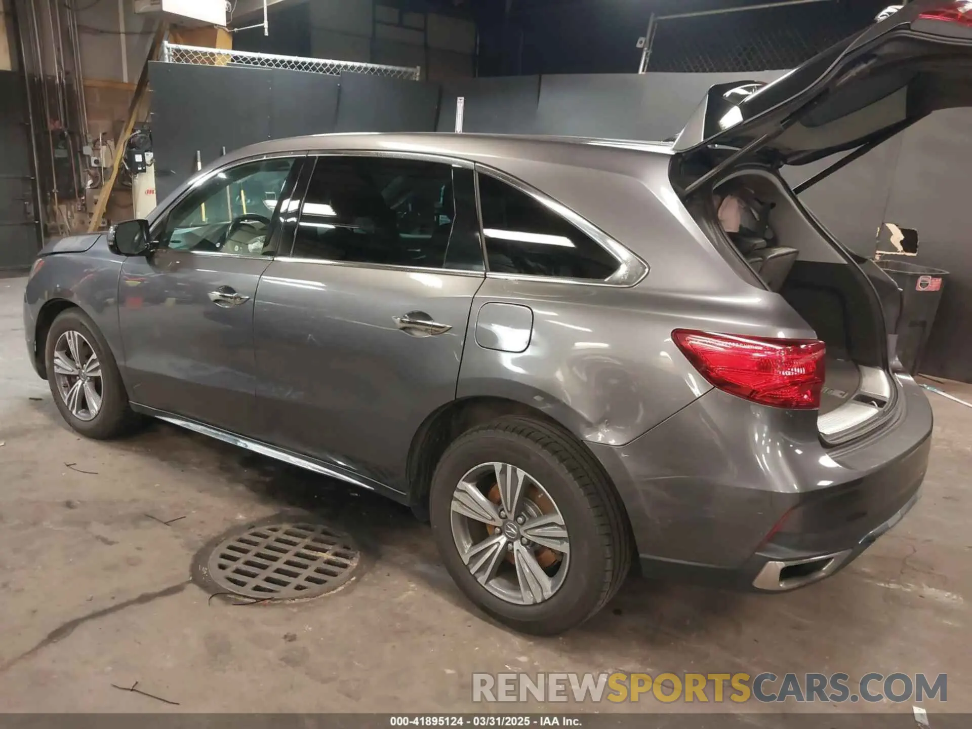 3 Фотография поврежденного автомобиля 5J8YD4H39KL031747 ACURA MDX 2019