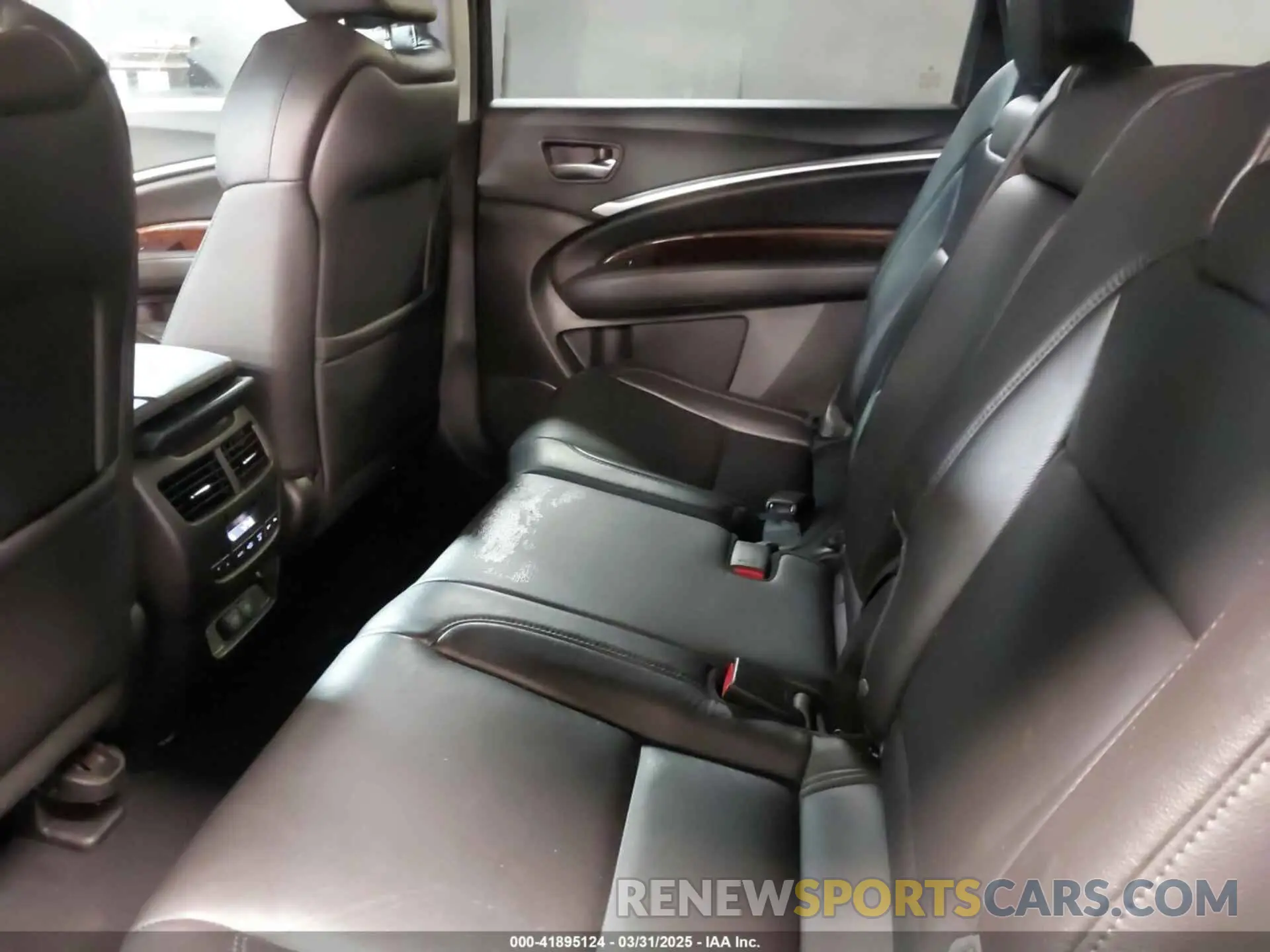 8 Фотография поврежденного автомобиля 5J8YD4H39KL031747 ACURA MDX 2019
