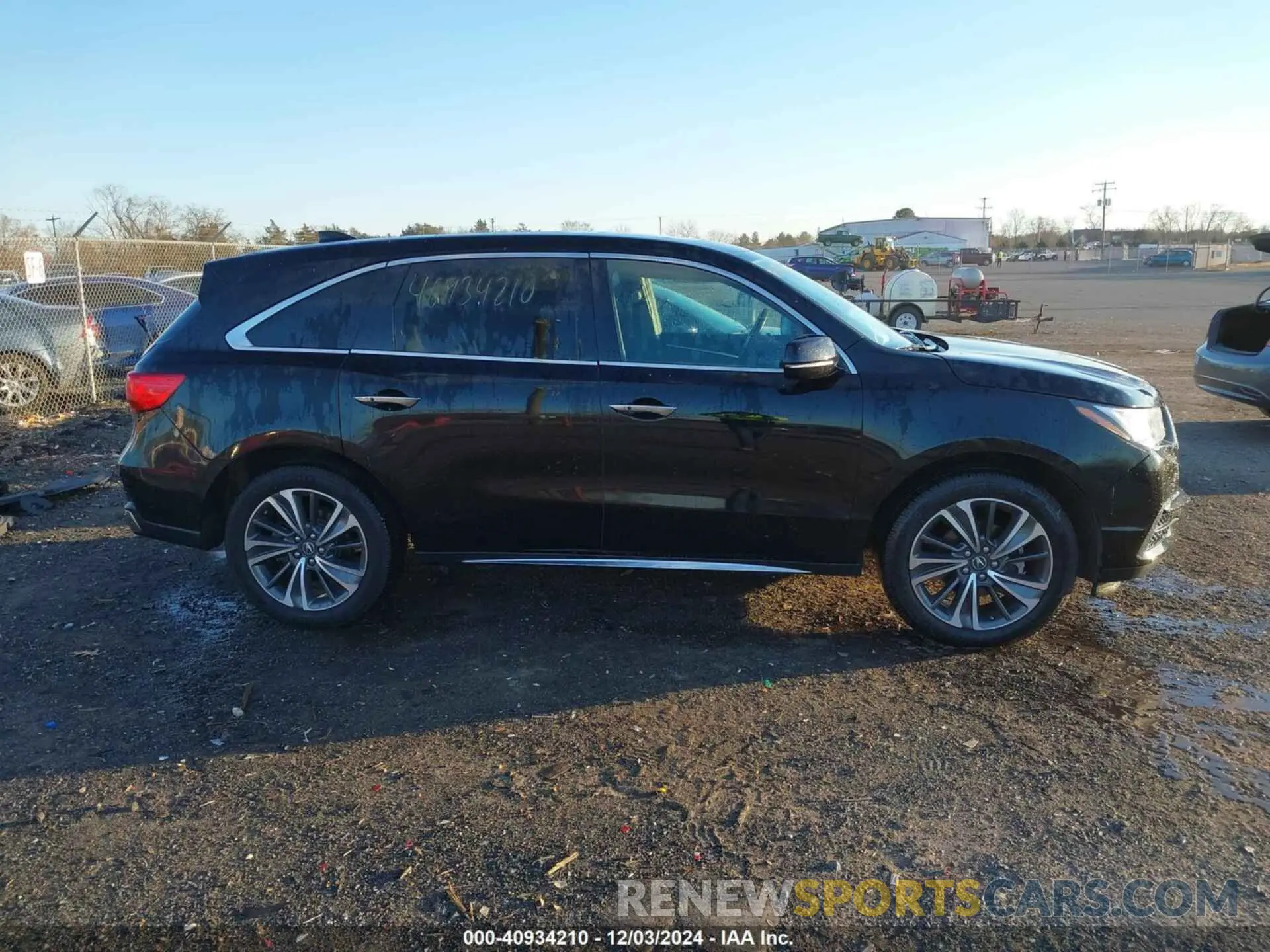14 Photograph of a damaged car 5J8YD4H53KL026576 ACURA MDX 2019