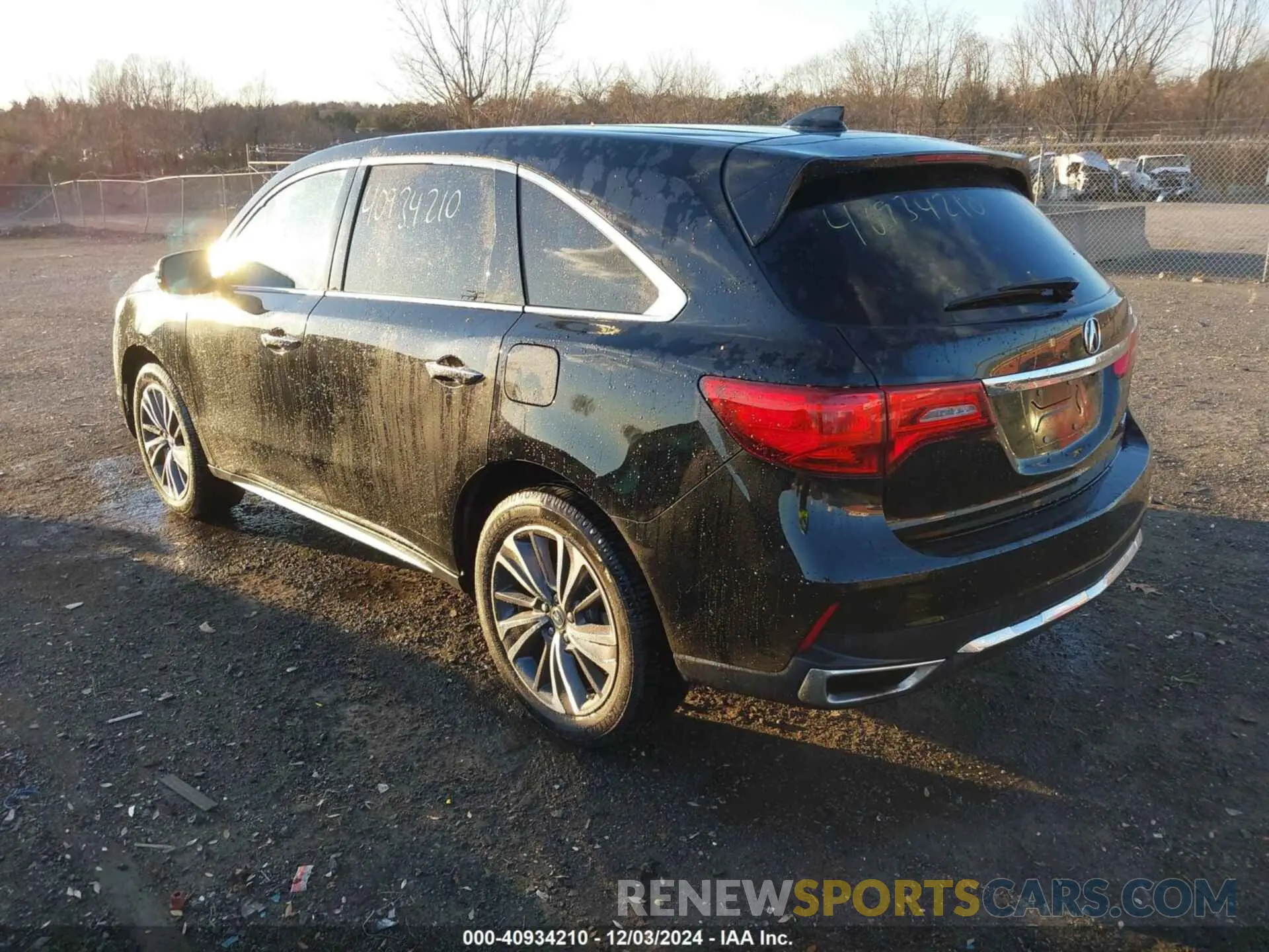 3 Photograph of a damaged car 5J8YD4H53KL026576 ACURA MDX 2019