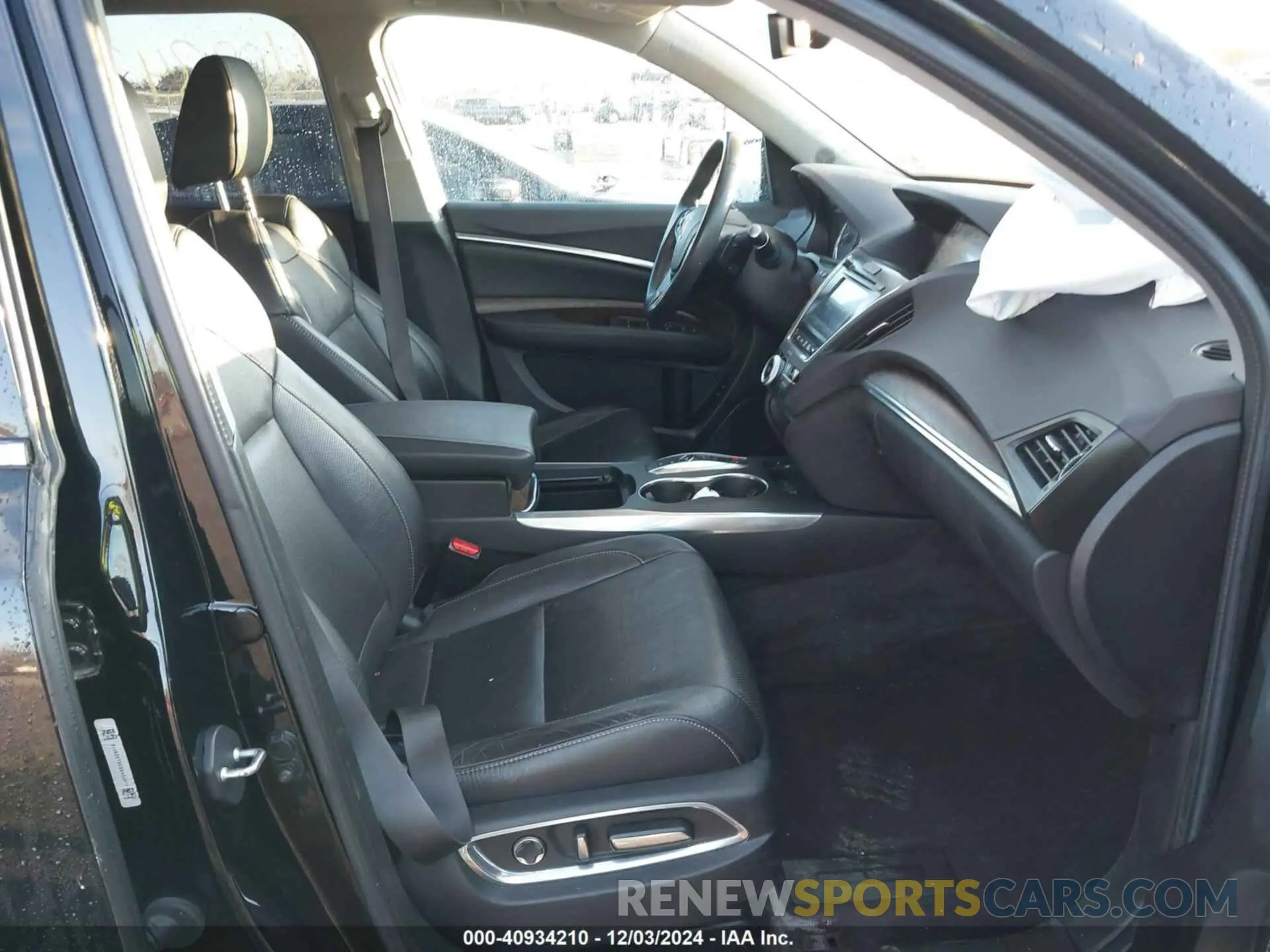 5 Photograph of a damaged car 5J8YD4H53KL026576 ACURA MDX 2019