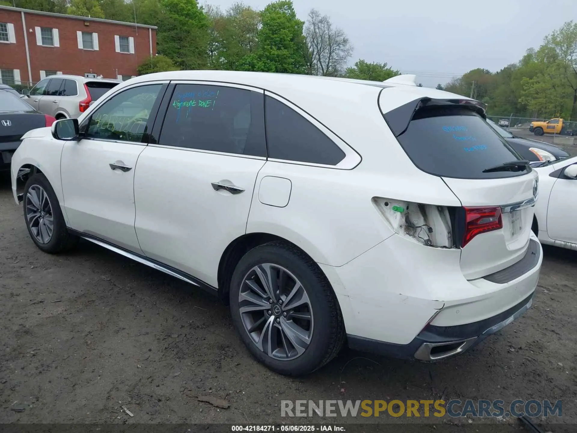 3 Фотография поврежденного автомобиля 5J8YD4H5XKL020502 ACURA MDX 2019