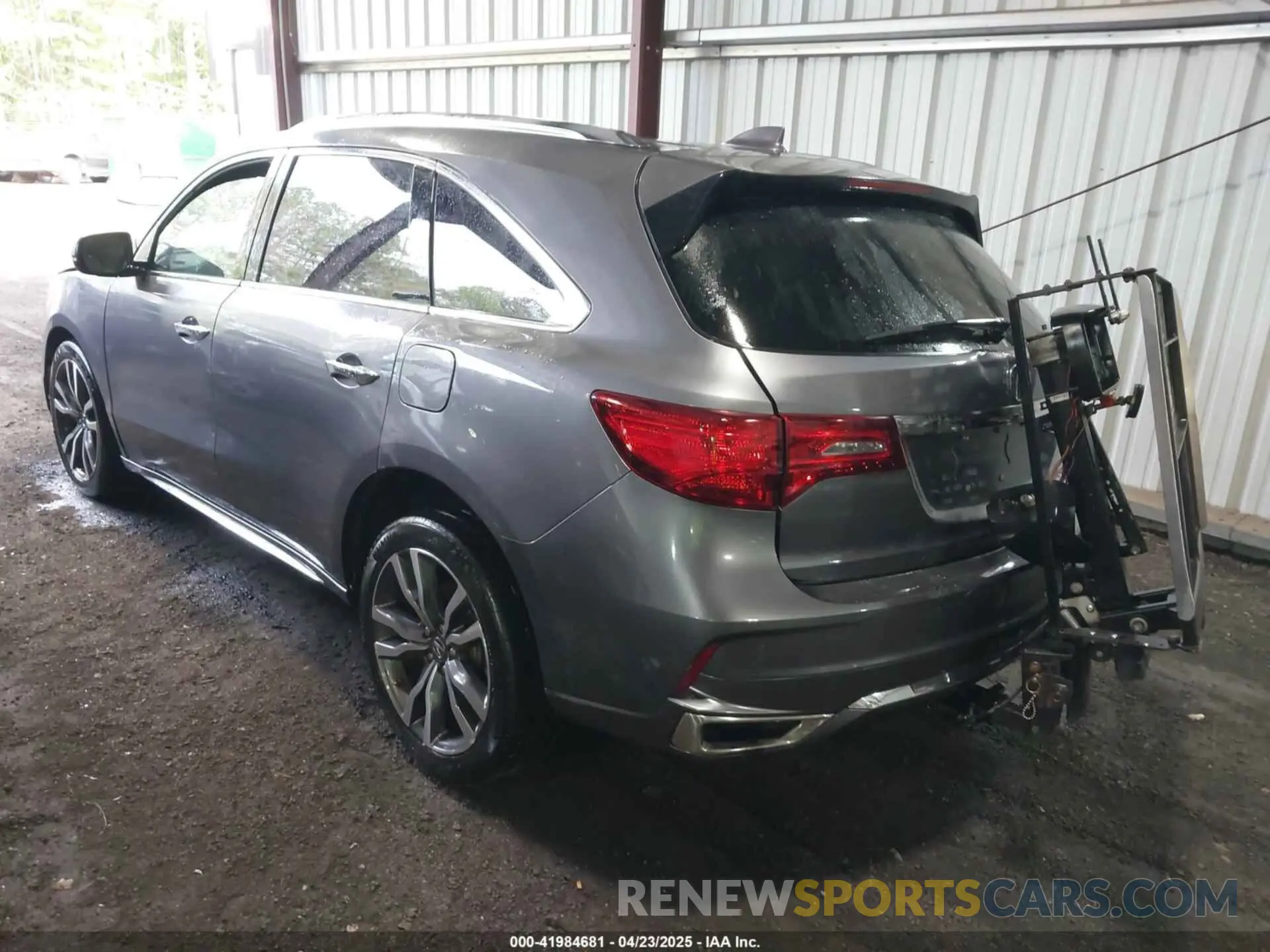 3 Фотография поврежденного автомобиля 5J8YD4H8XKL003483 ACURA MDX 2019