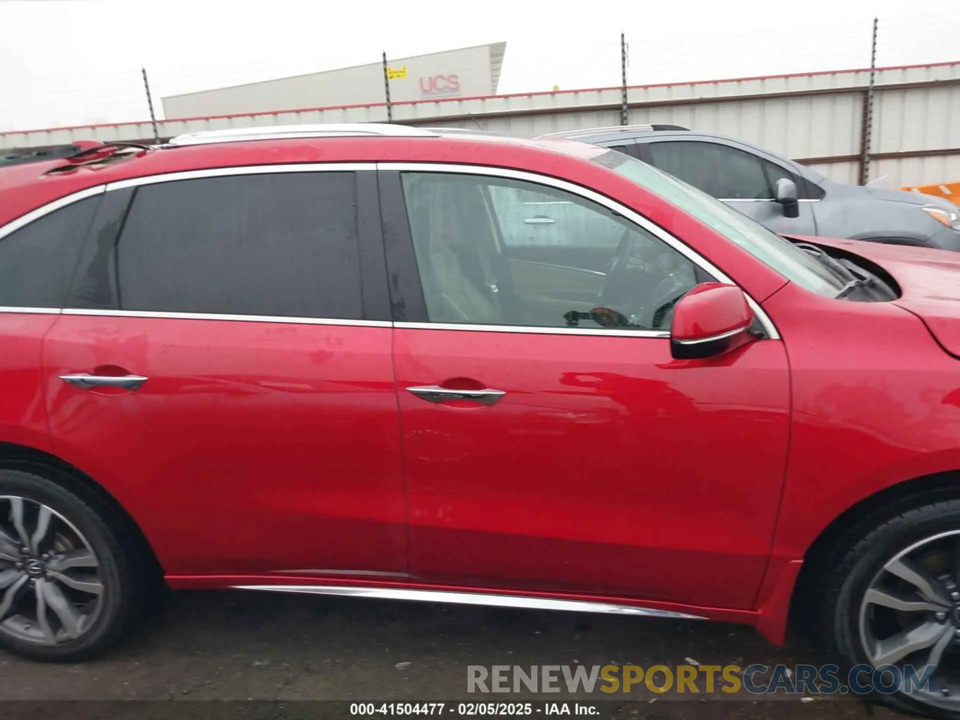 13 Photograph of a damaged car 5J8YD4H8XKL013639 ACURA MDX 2019