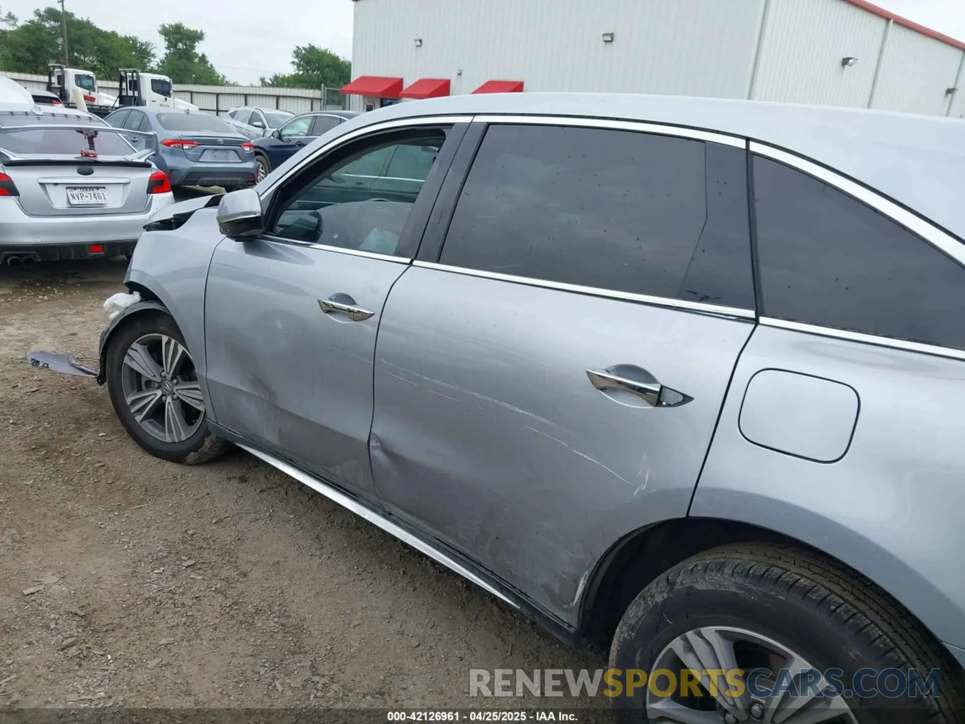 15 Photograph of a damaged car 5J8YD3H32LL016504 ACURA MDX 2020