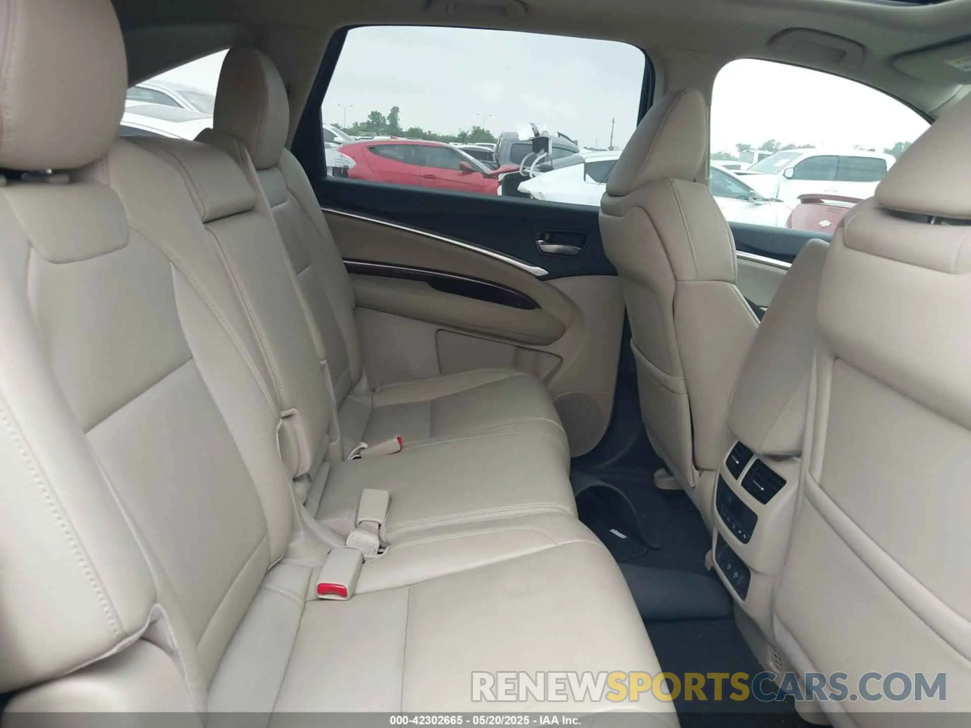 8 Photograph of a damaged car 5J8YD3H33LL007990 ACURA MDX 2020