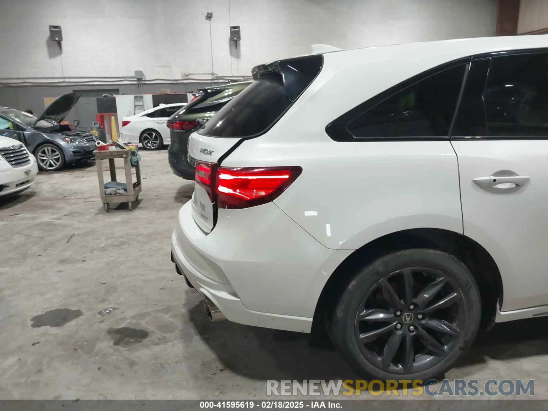 18 Фотография поврежденного автомобиля 5J8YD4H06LL018347 ACURA MDX 2020