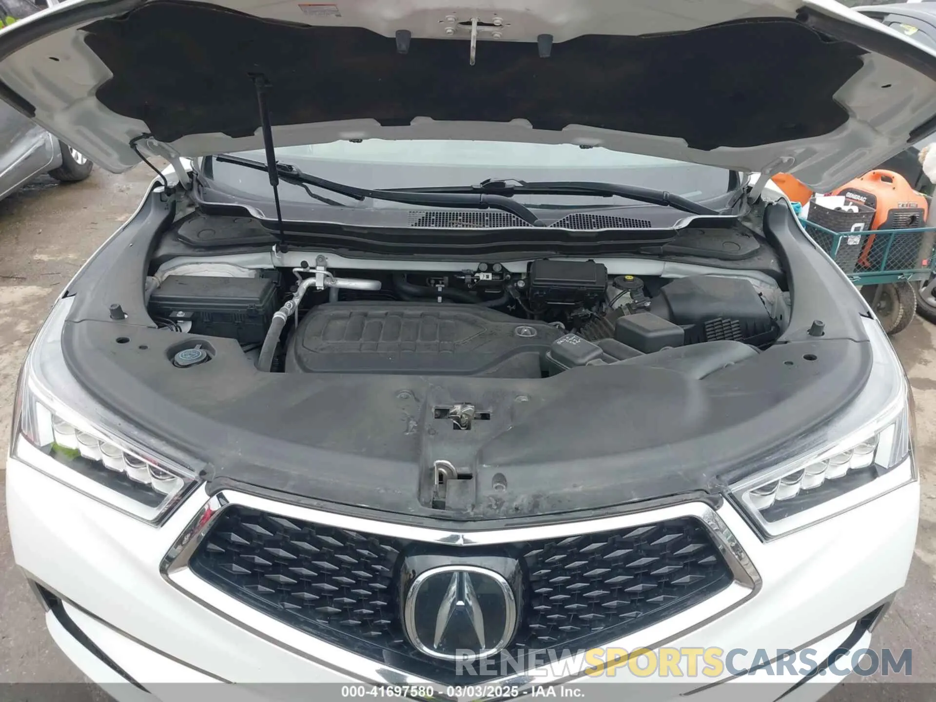 10 Photograph of a damaged car 5J8YD4H30LL045764 ACURA MDX 2020