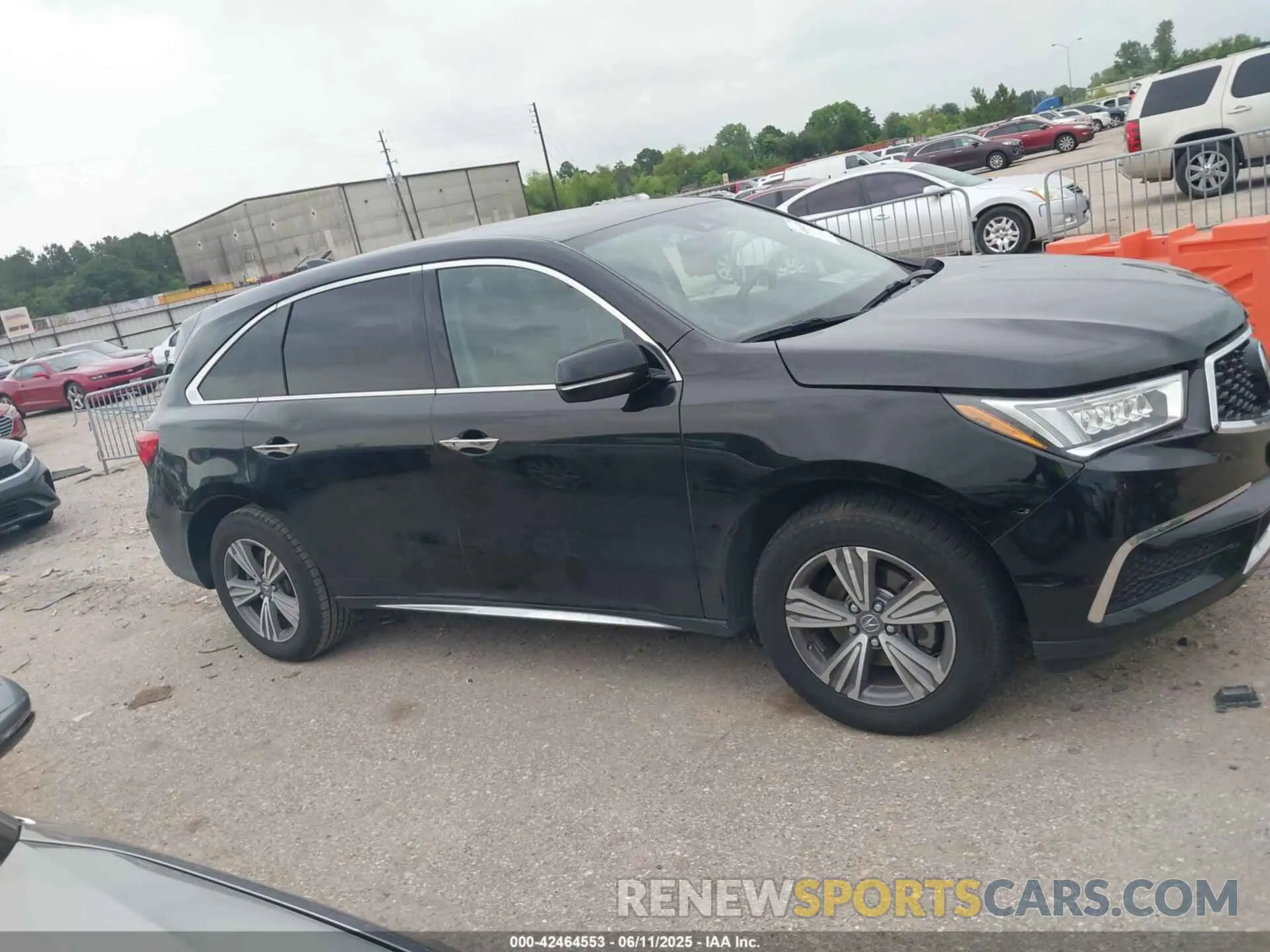 13 Photograph of a damaged car 5J8YD4H30LL050236 ACURA MDX 2020