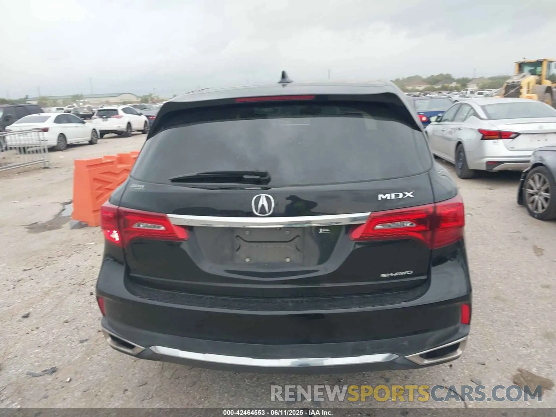 16 Photograph of a damaged car 5J8YD4H30LL050236 ACURA MDX 2020